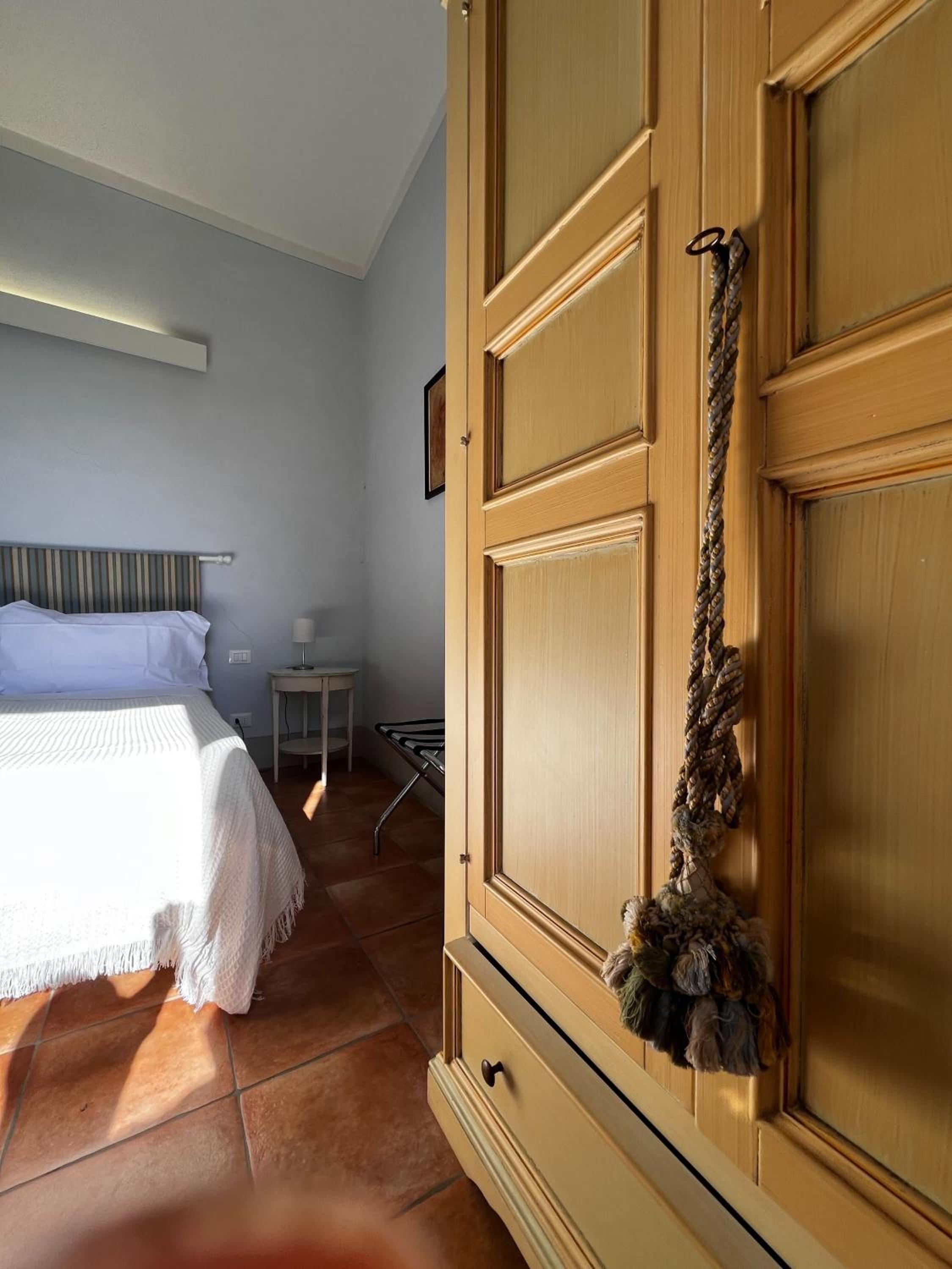 Large Double Room photo 1