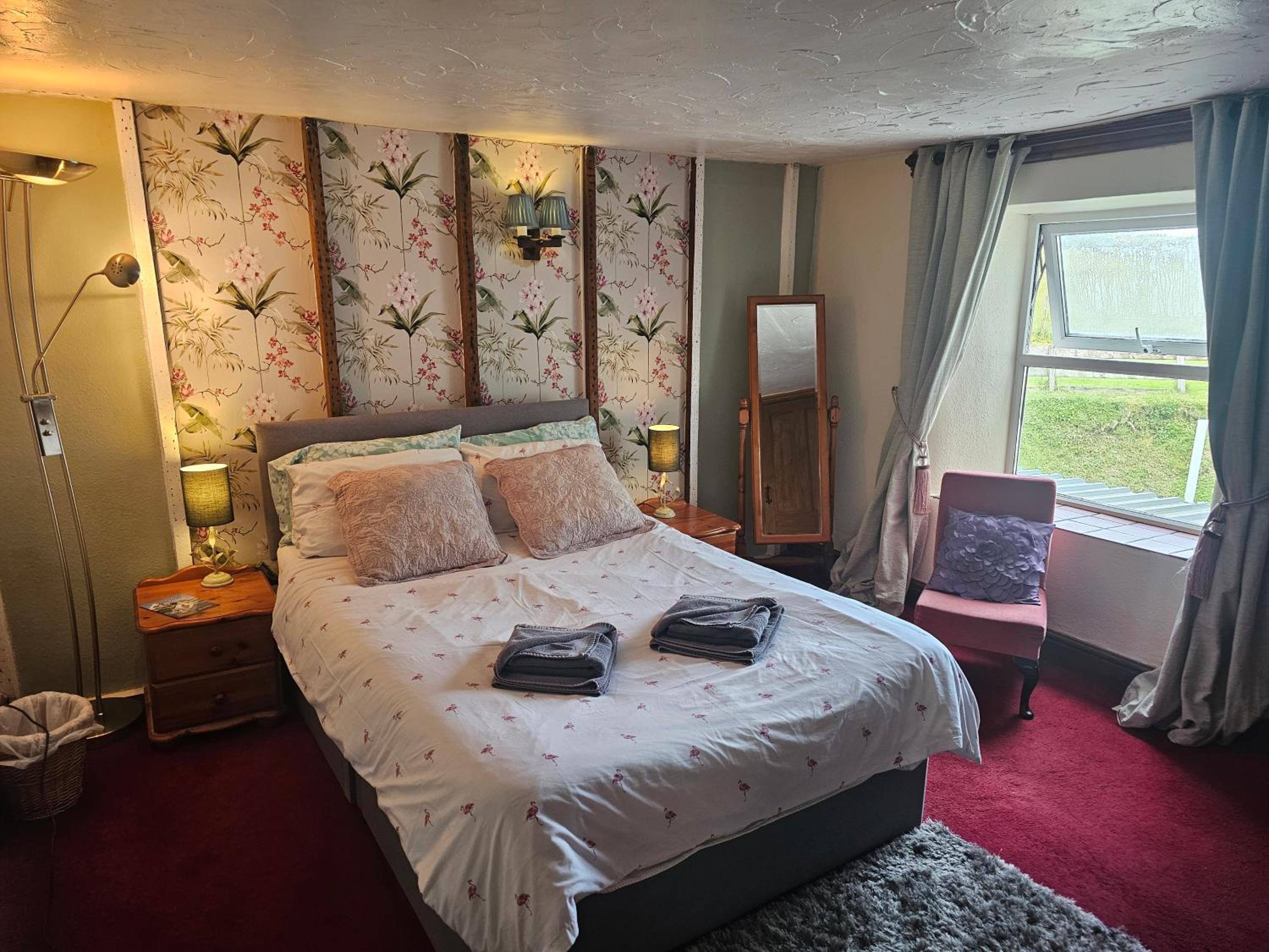 Double Room - Photo 12