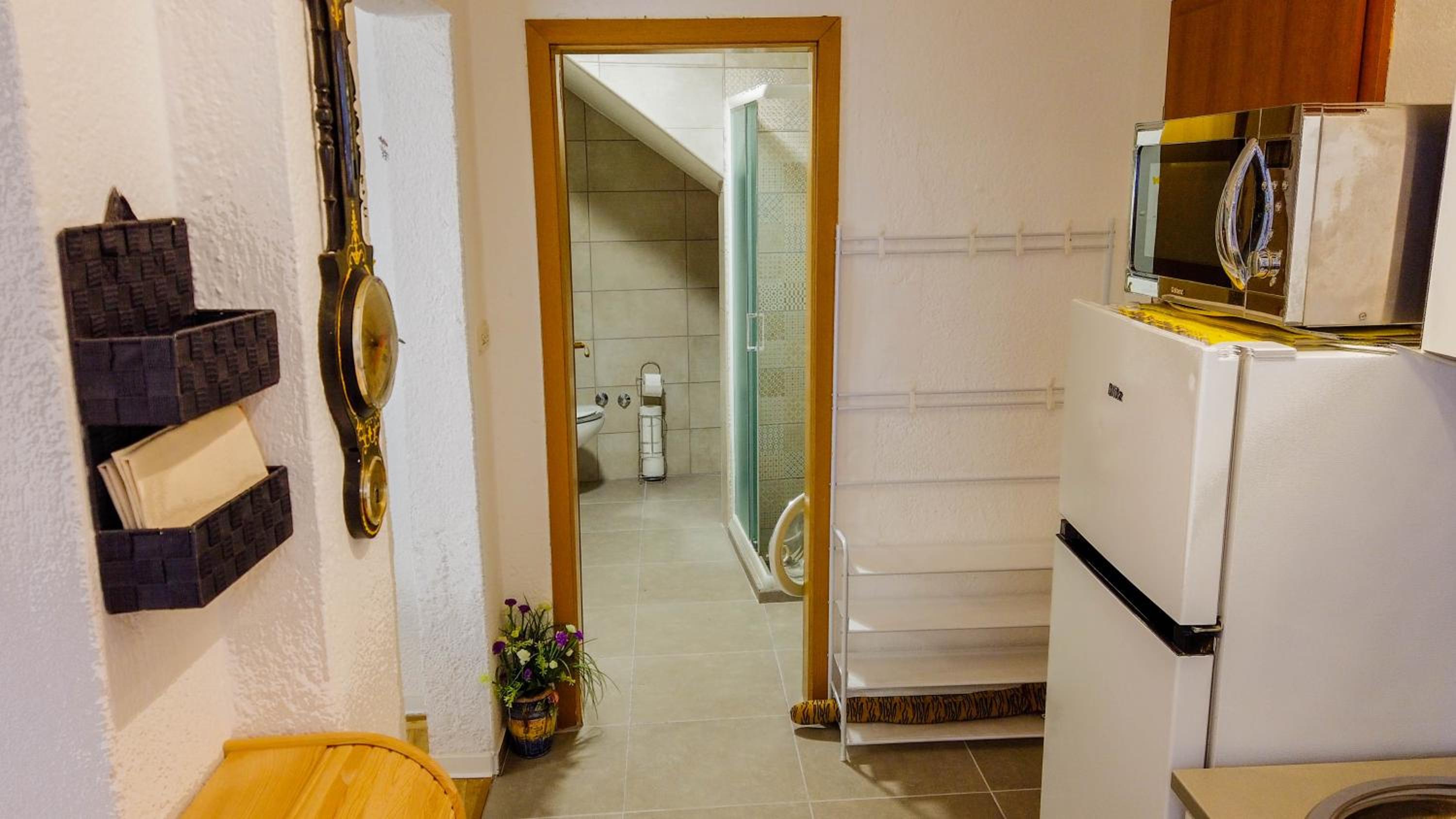 Apartment with Garden View - Photo 26