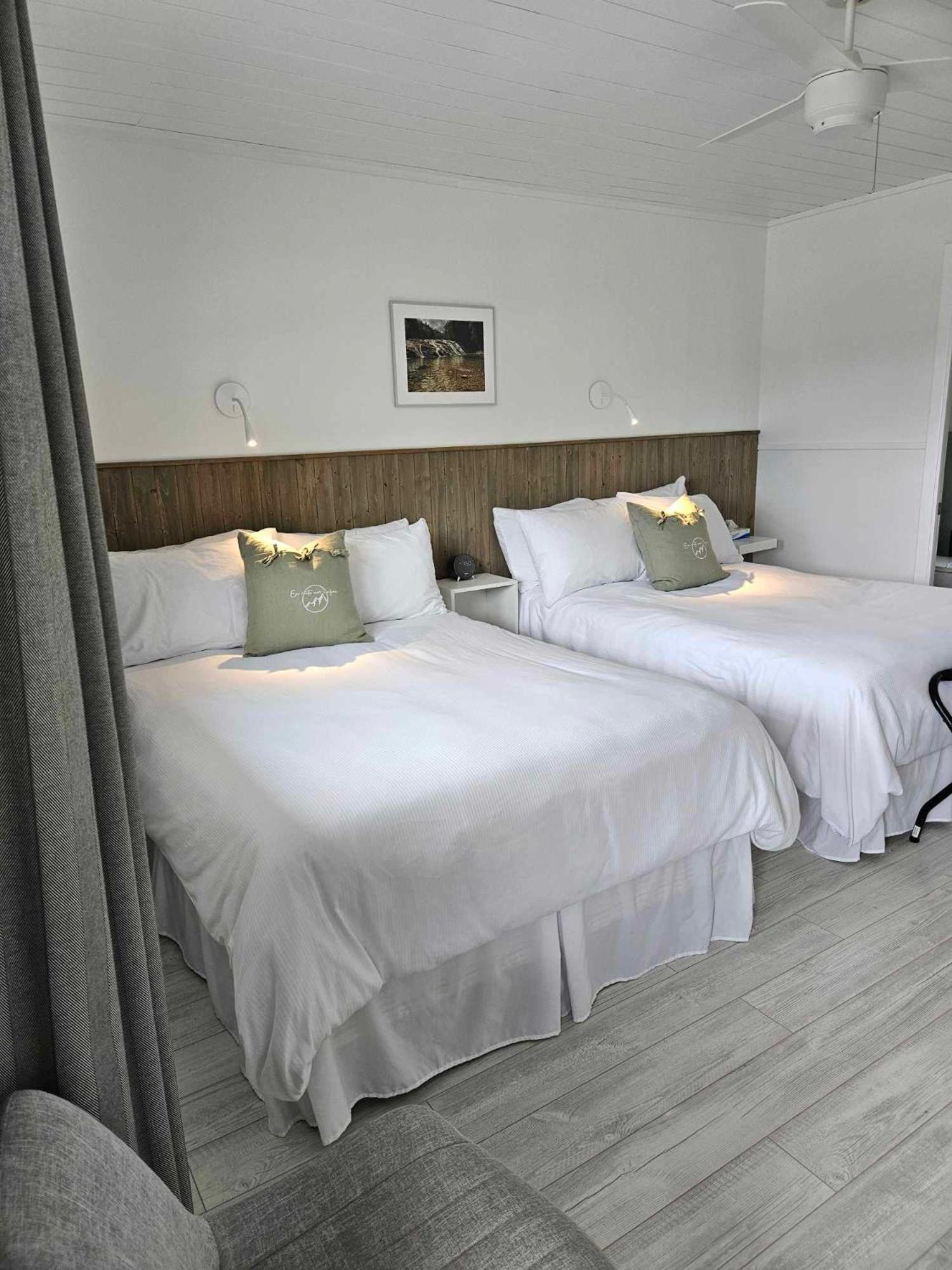 Superior Quadruple Room photo 2