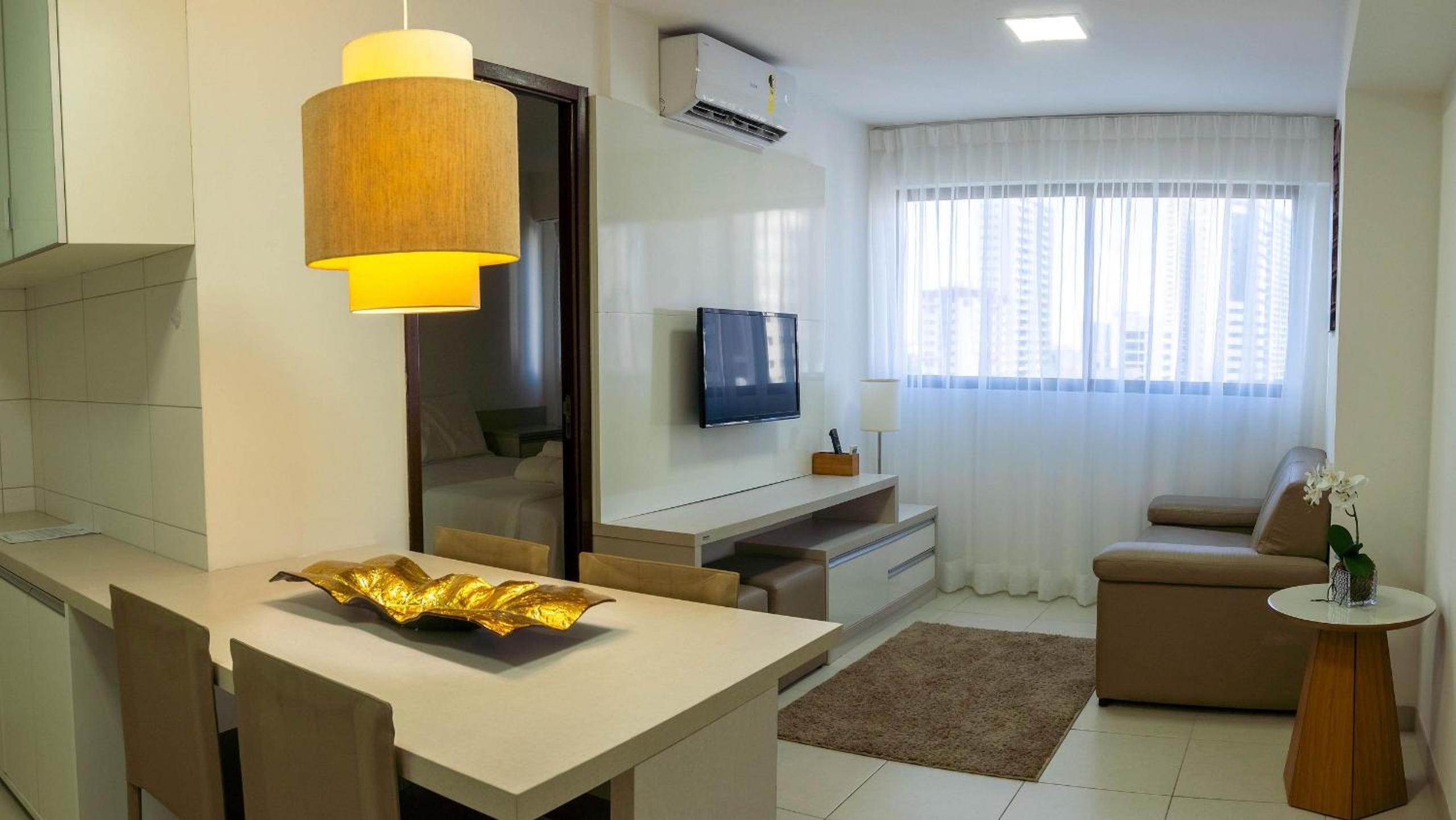 Deluxe One-Bedroom Apartment