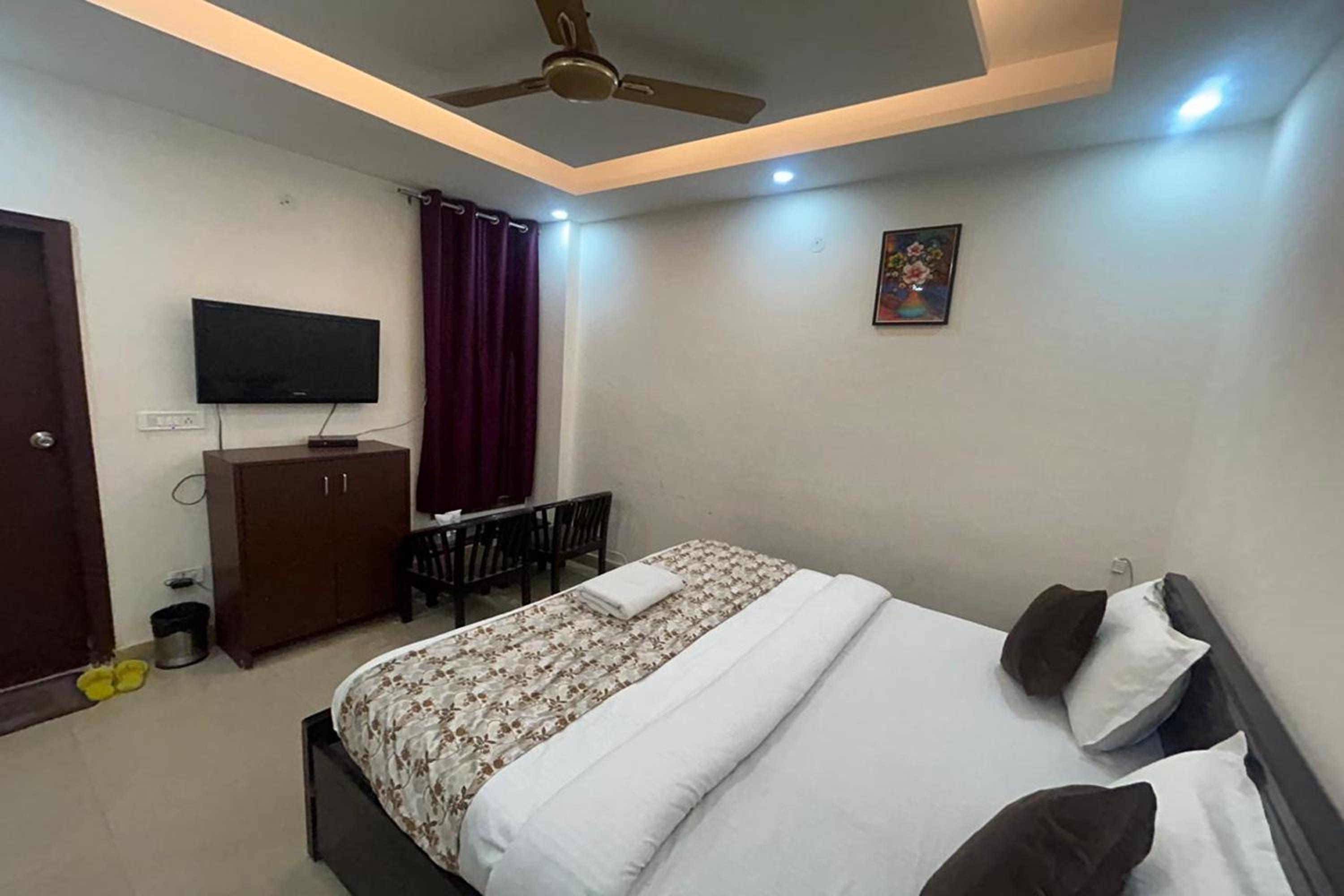 Deluxe Room - Photo 11