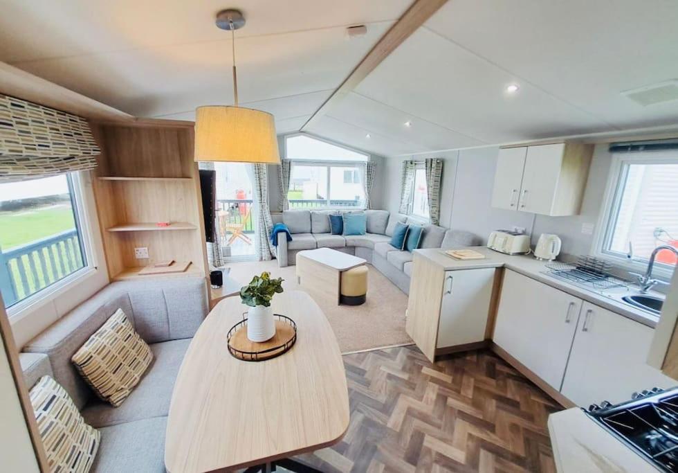 Caravan photo 2