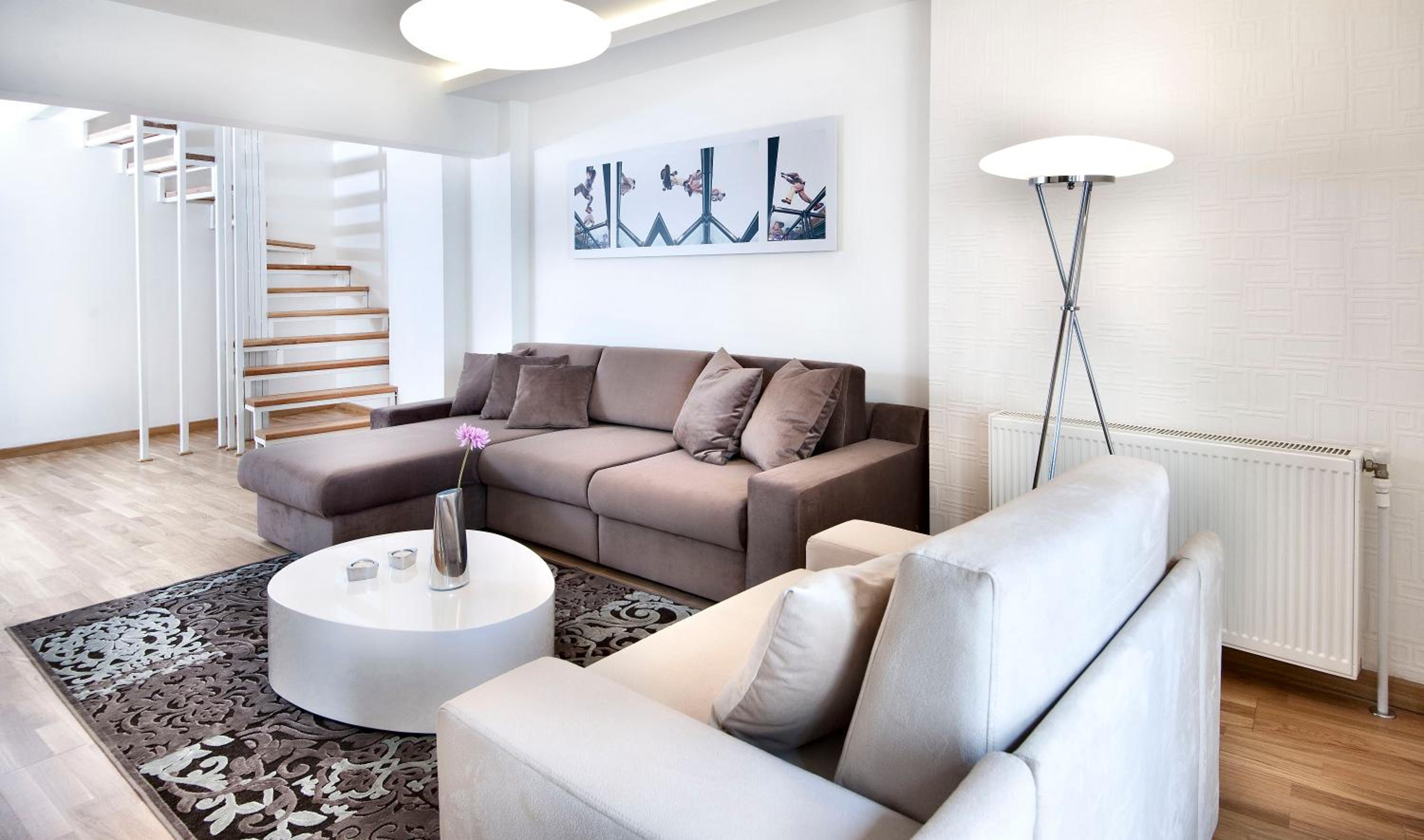 Deluxe Duplex Suite photo 2
