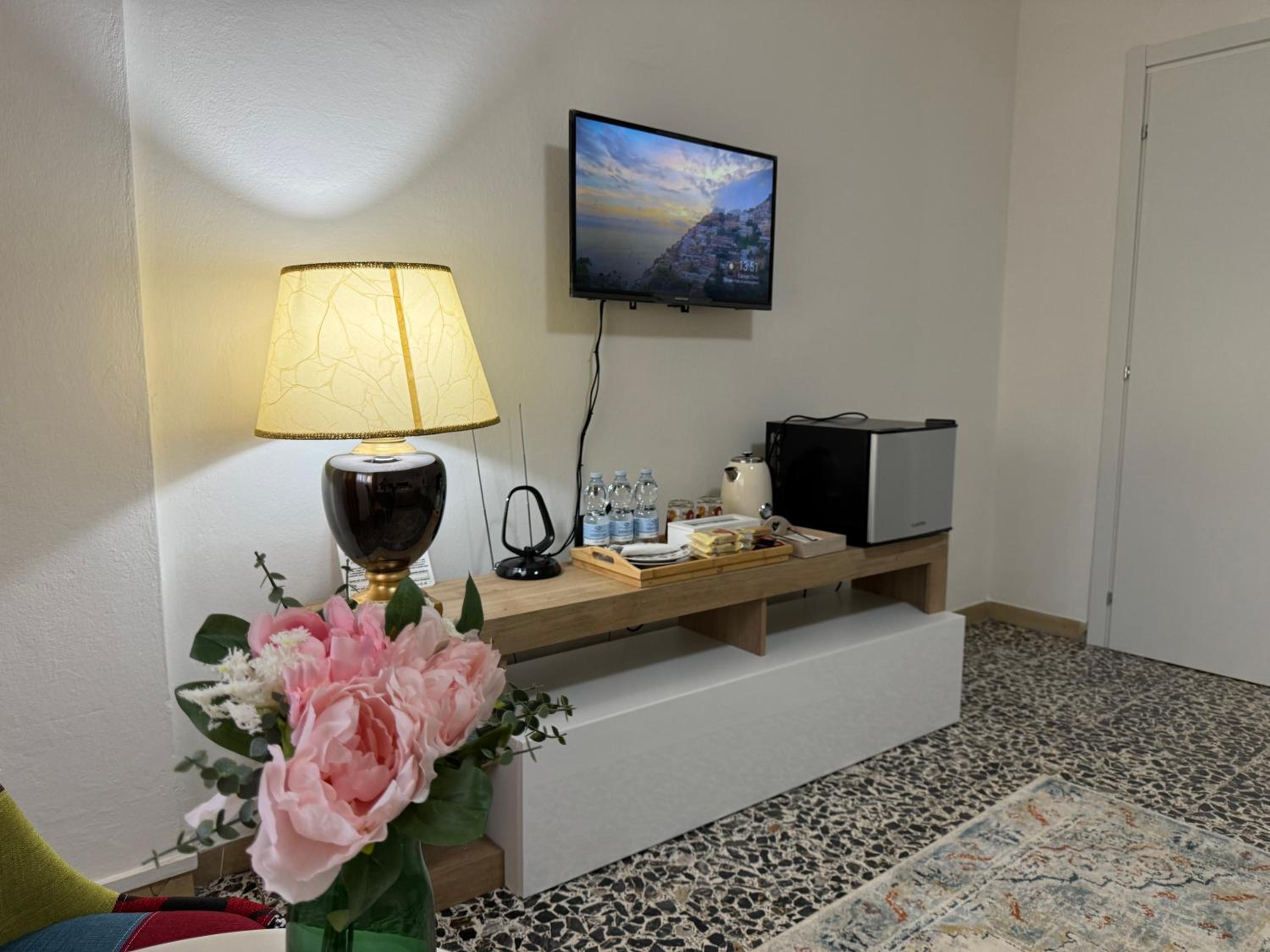 Triple Room With Shared Bathroom