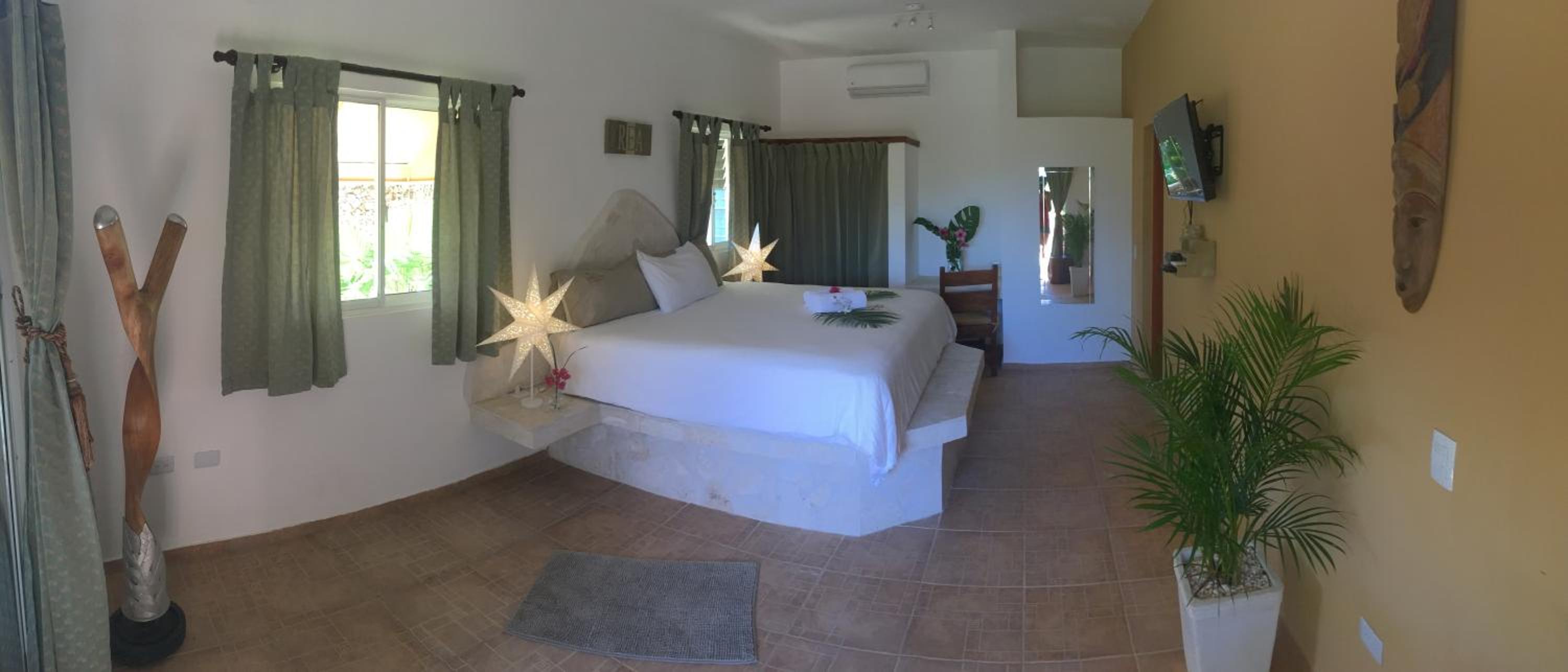 Family Room with Garden View photo 2