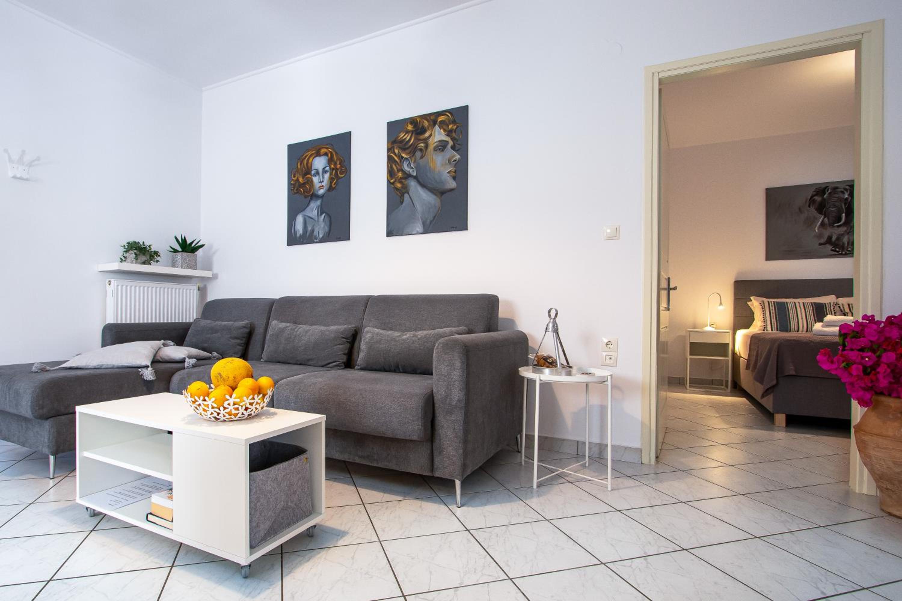 One-Bedroom Apartment