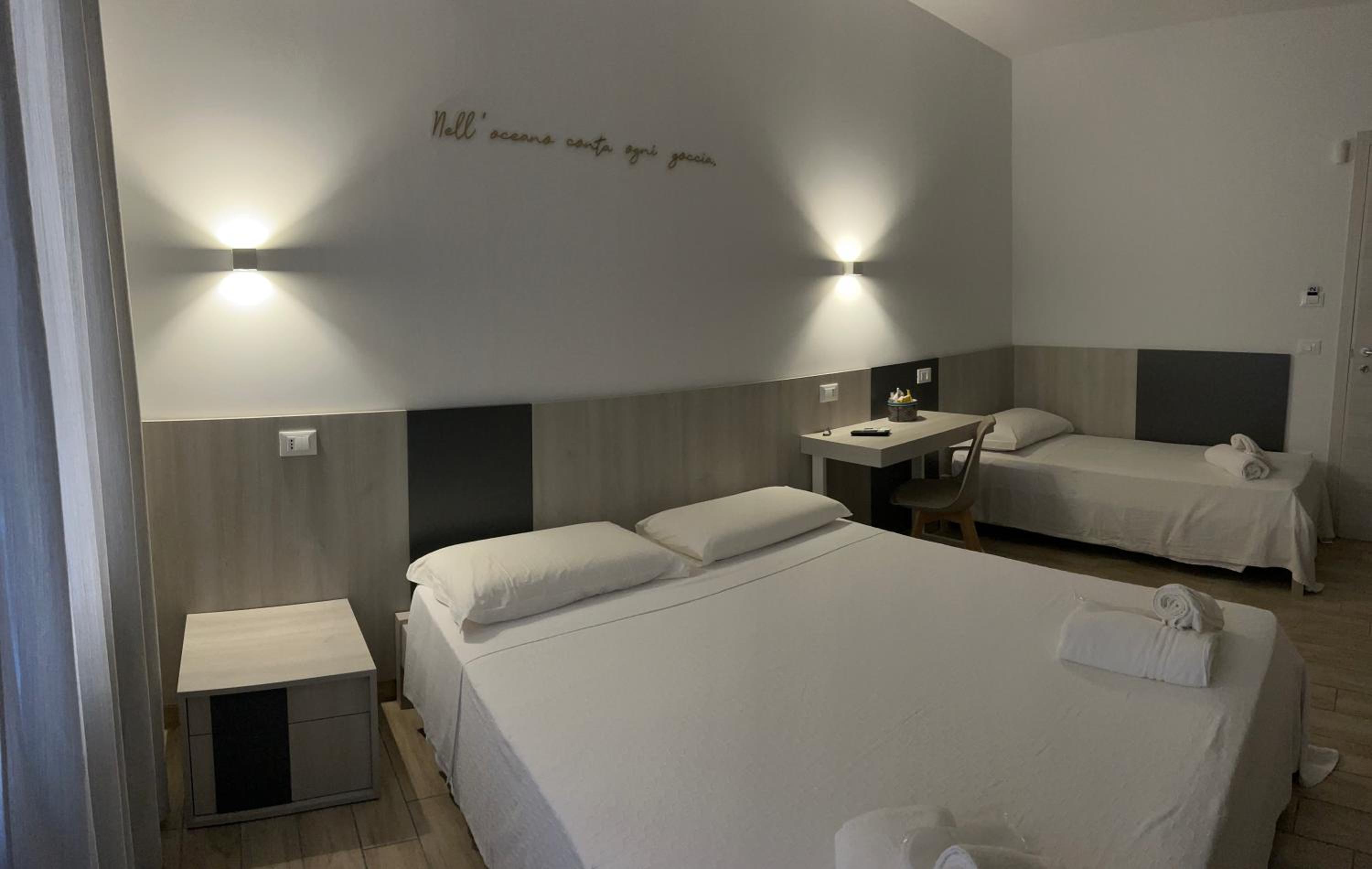 Triple Room with Private Bathroom photo 1