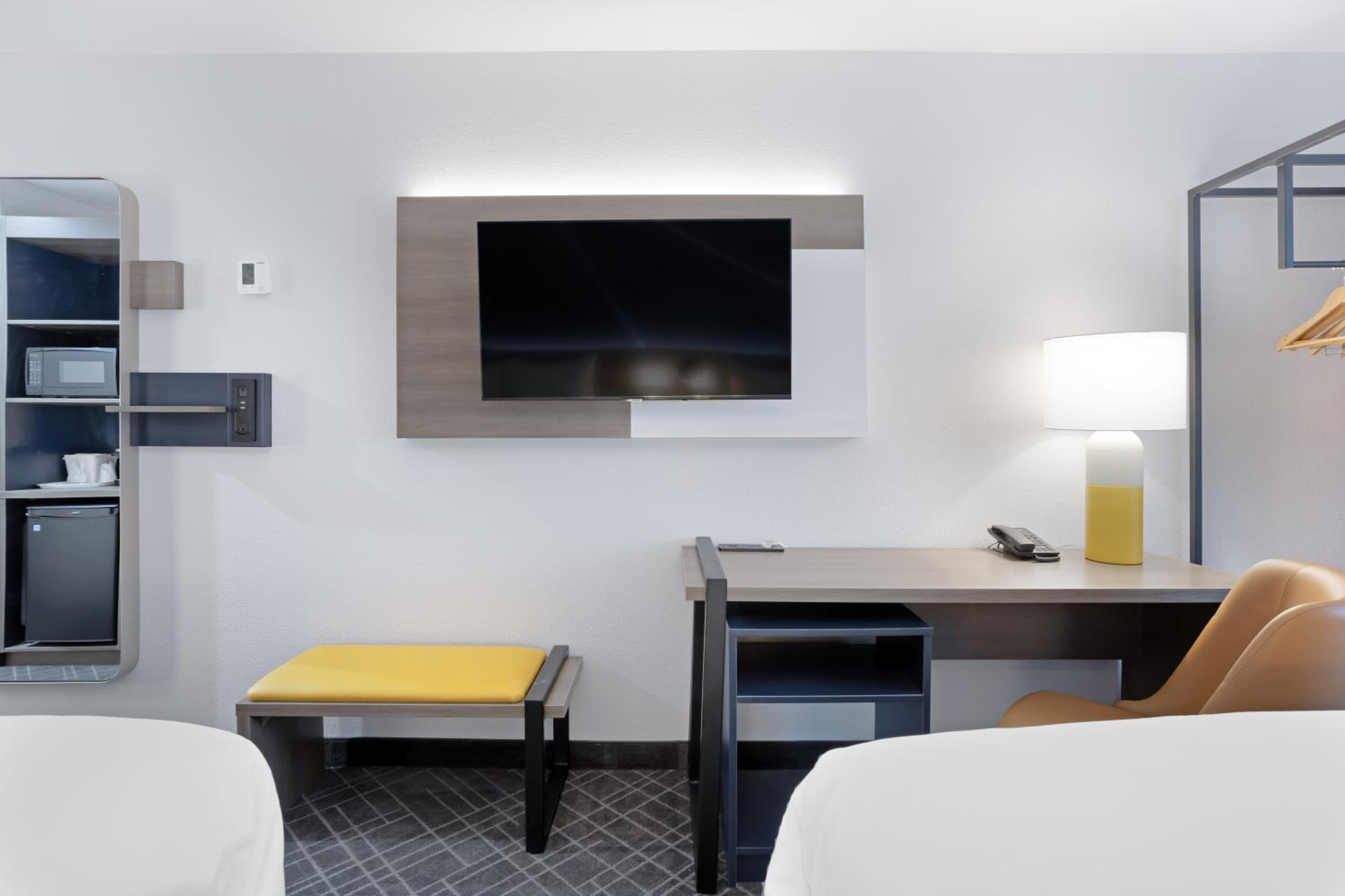 Quadruple Room with Two Queen Beds - Non Smoking/Interior Hall - Photo 1