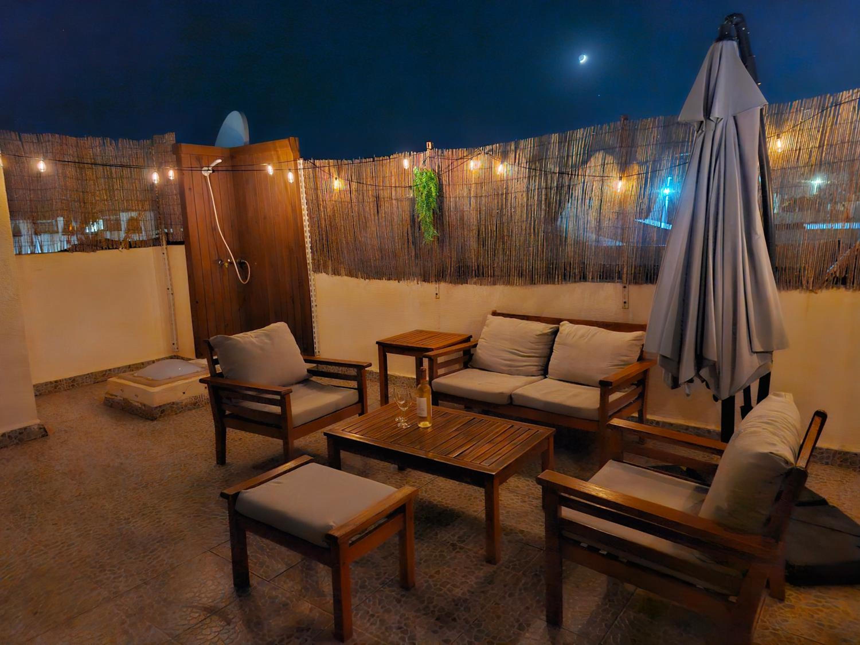 Two-Bedroom Apartment with Balcony and Terrace photo 3