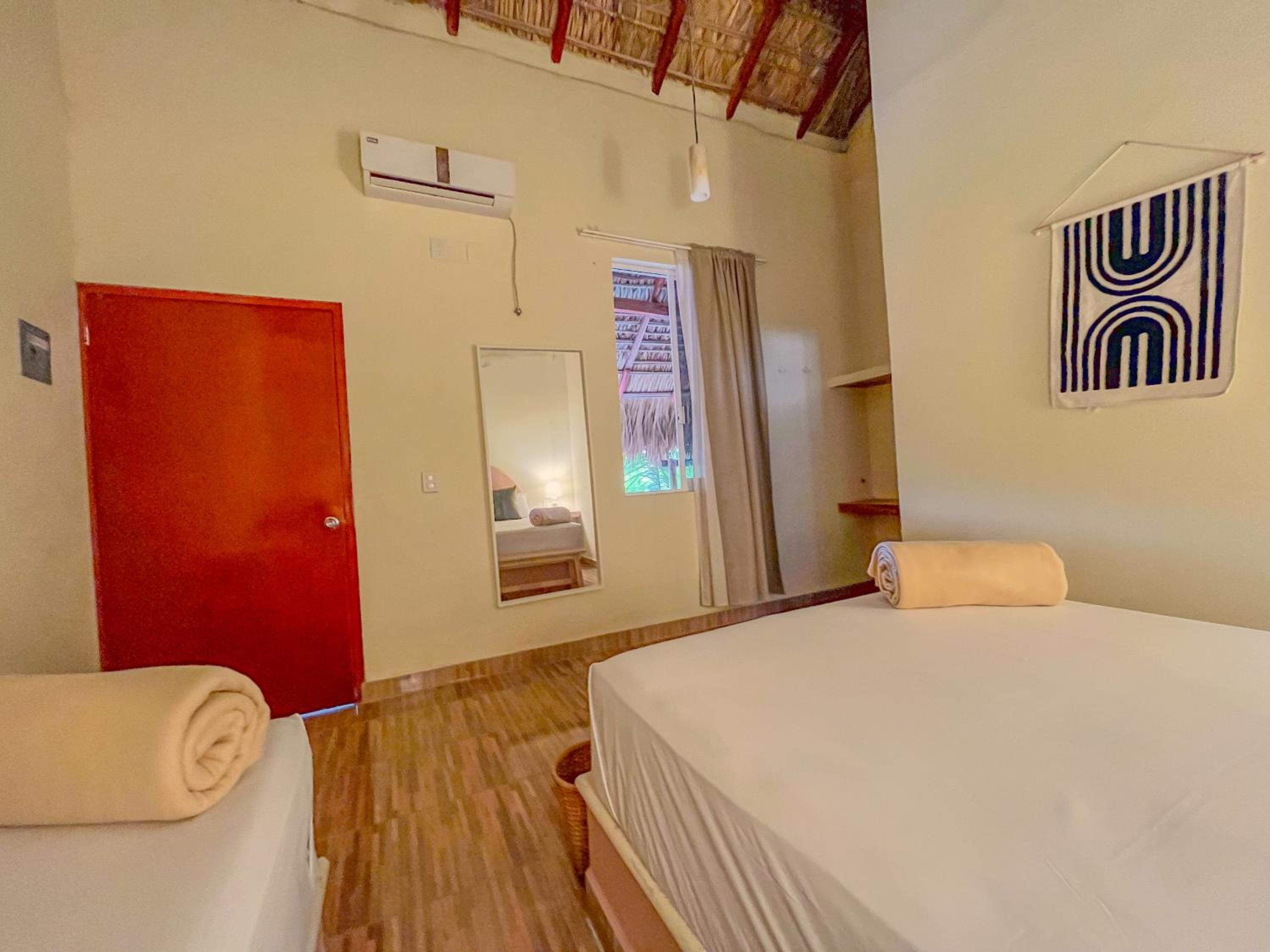 Superior Double Room with Two Double Beds photo 2