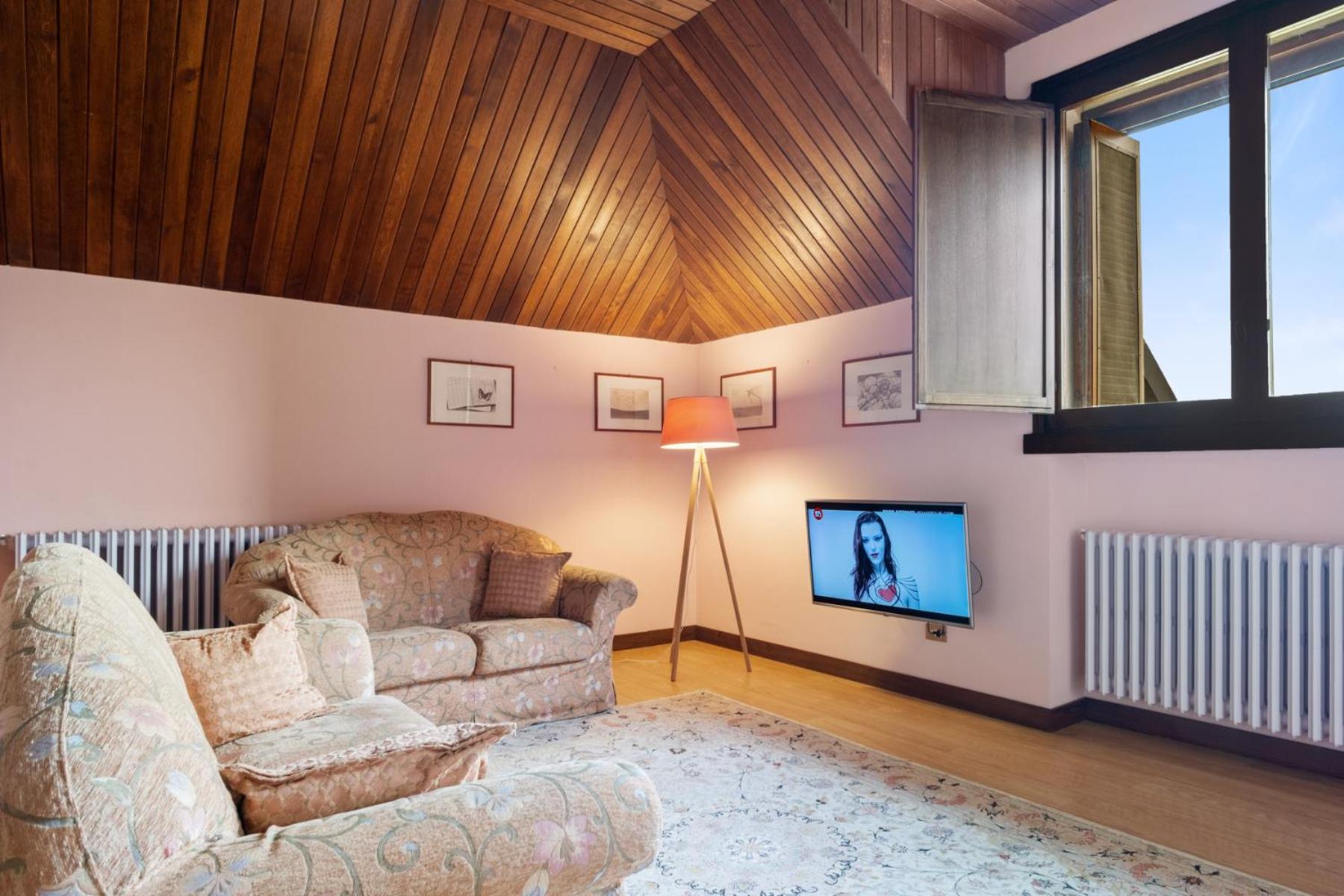 Quadruple Room with Private Bathroom photo 1