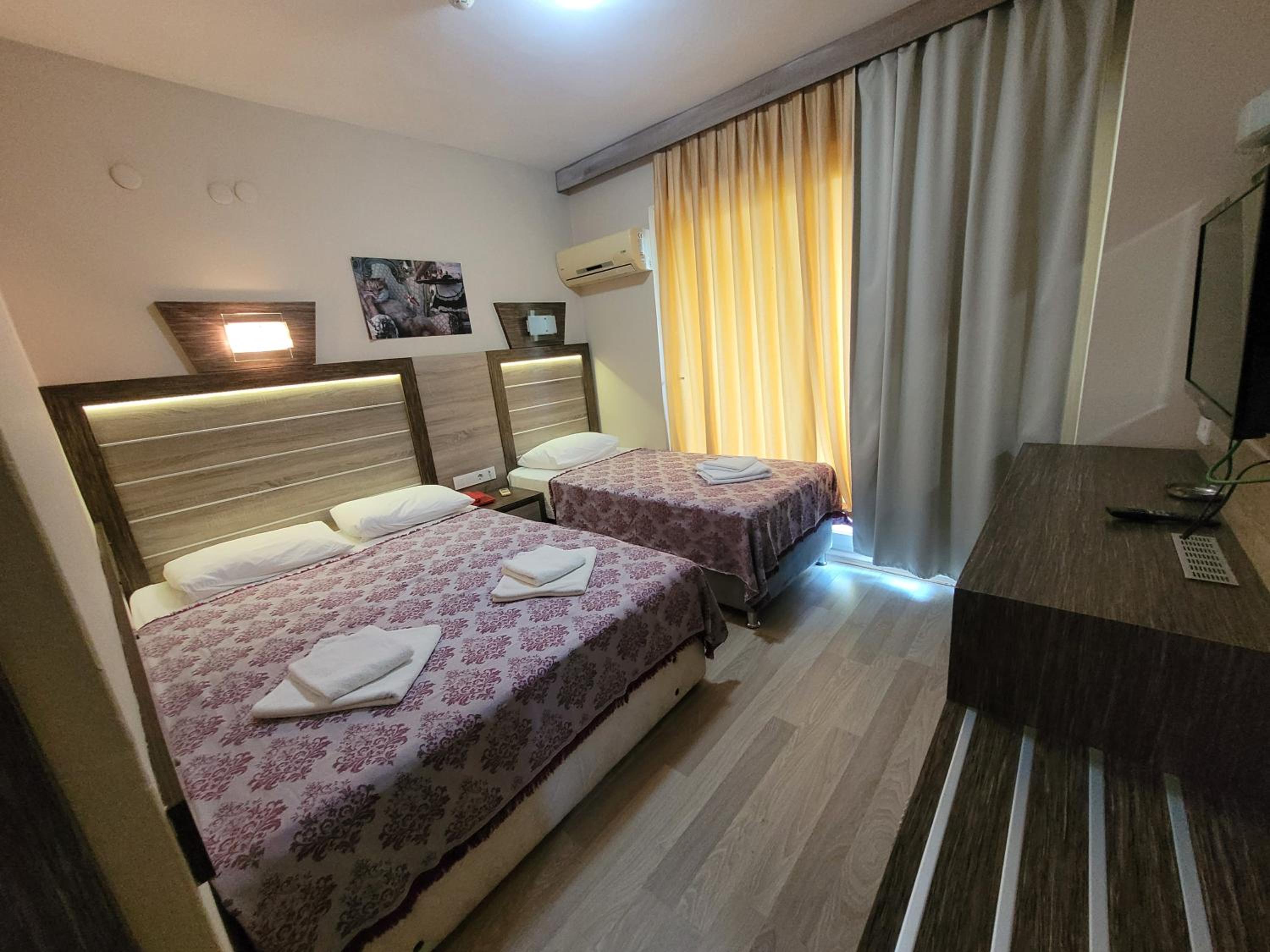 Double Or Twin Room - Photo 21
