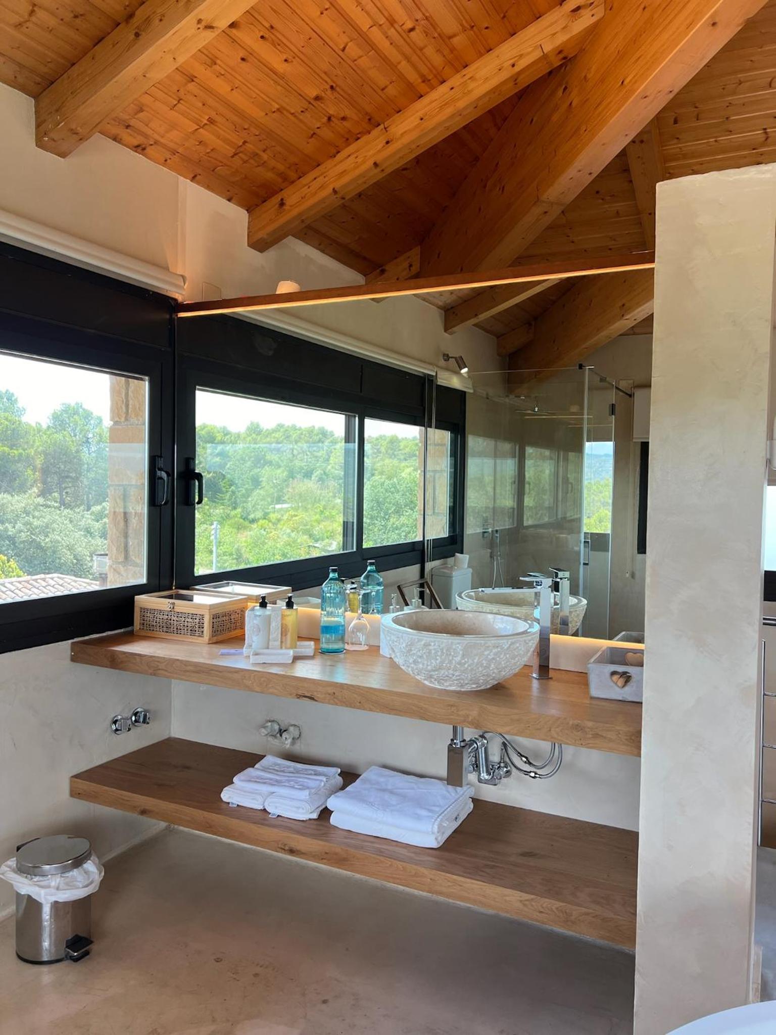 Suite con Bañera de Hidromasaje Suite con Bañera de Hidromasaje