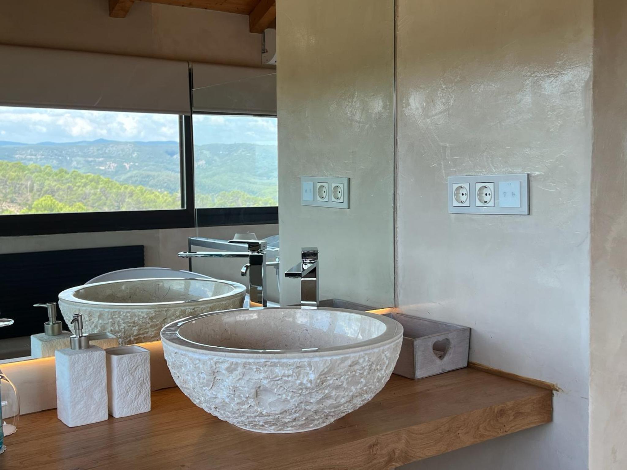 Suite con Bañera de Hidromasaje Suite con Bañera de Hidromasaje