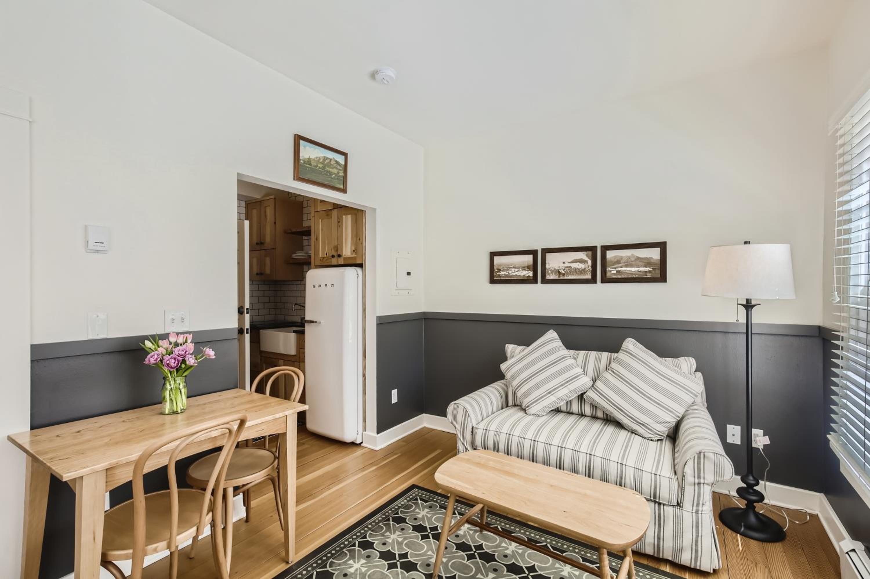 Studio Apartment photo 3