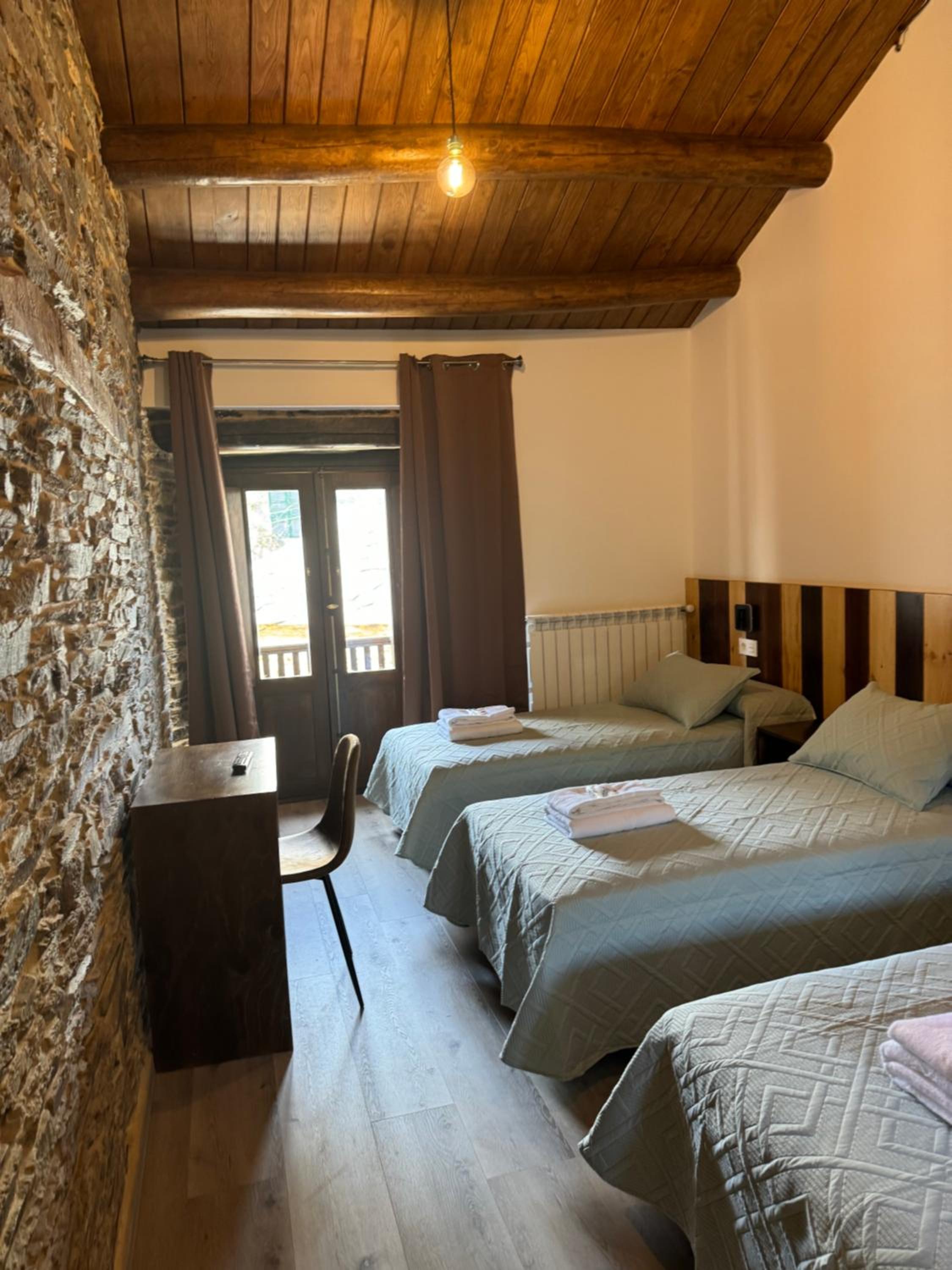 Deluxe Triple Room photo 2