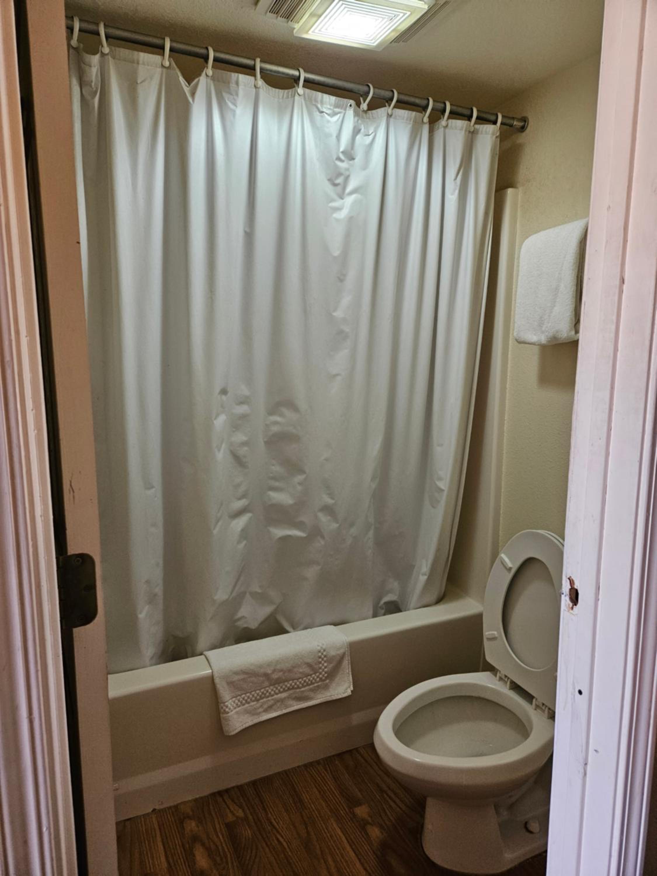 Single Queen Room photo 2