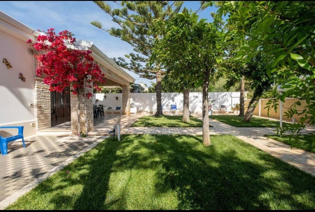 Four-Bedroom House photo 2