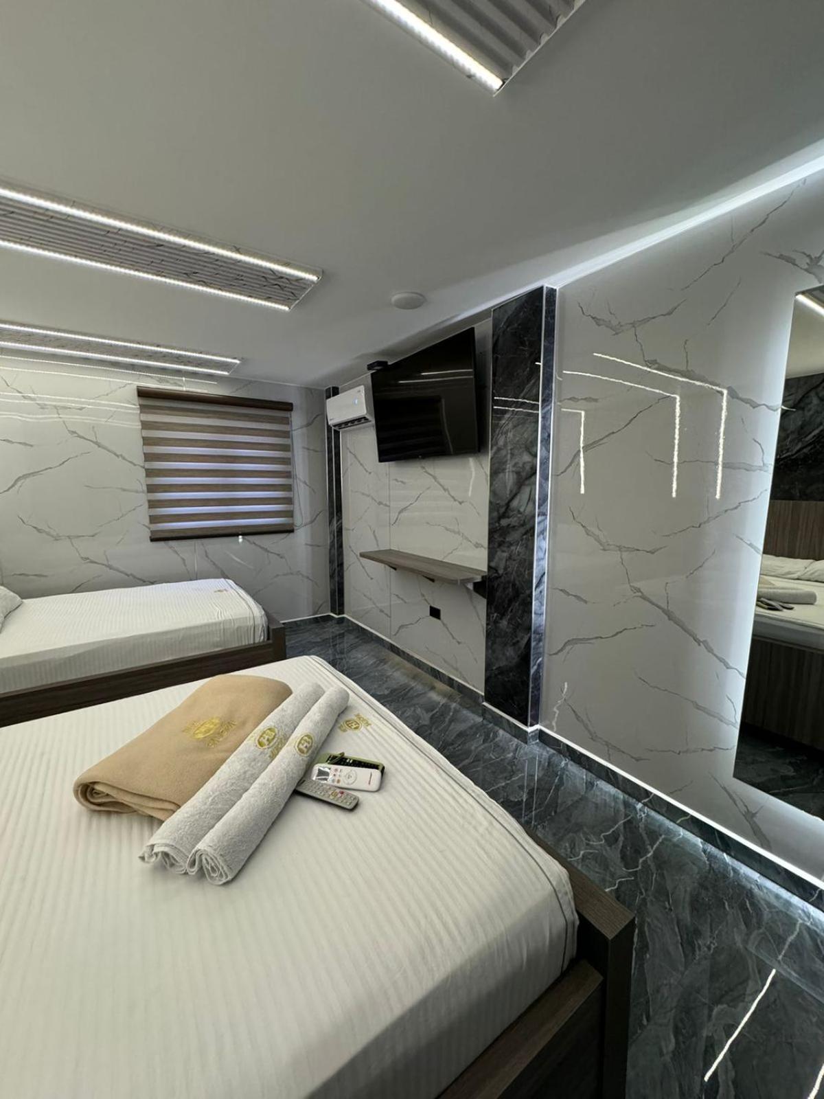 Deluxe Family Suite