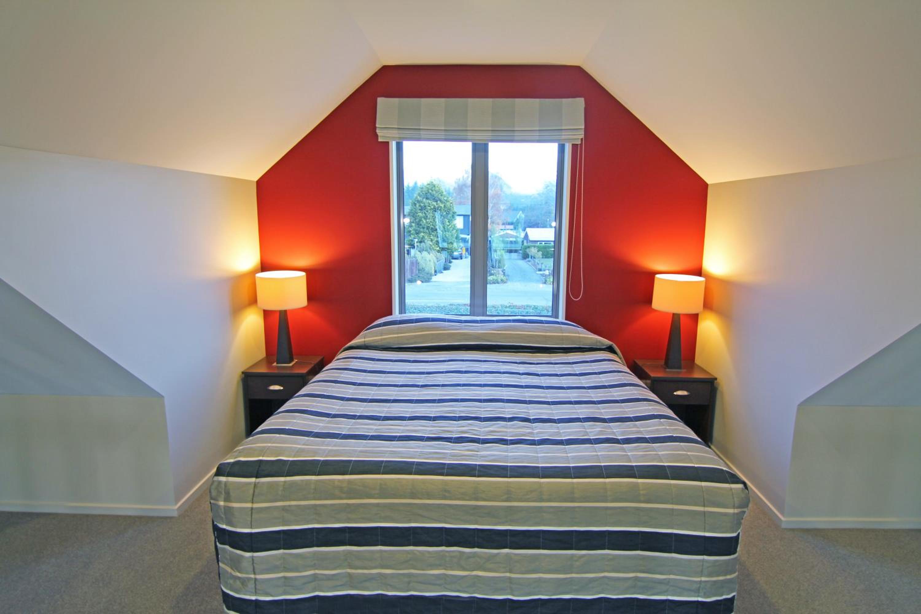 Two-Bedroom Mezzanine Apartment - Photo 11