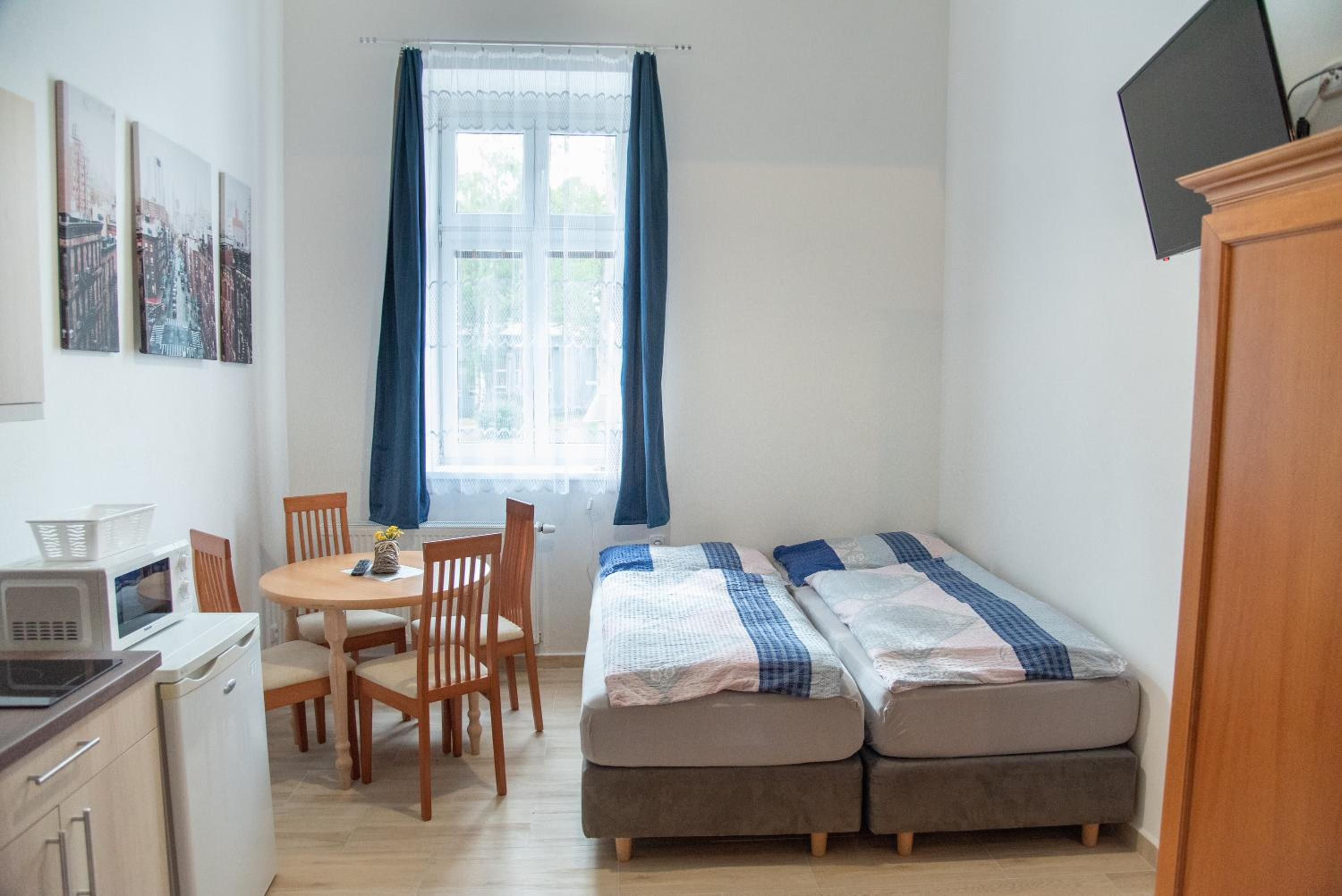 Apartment - Split Level - Photo 6