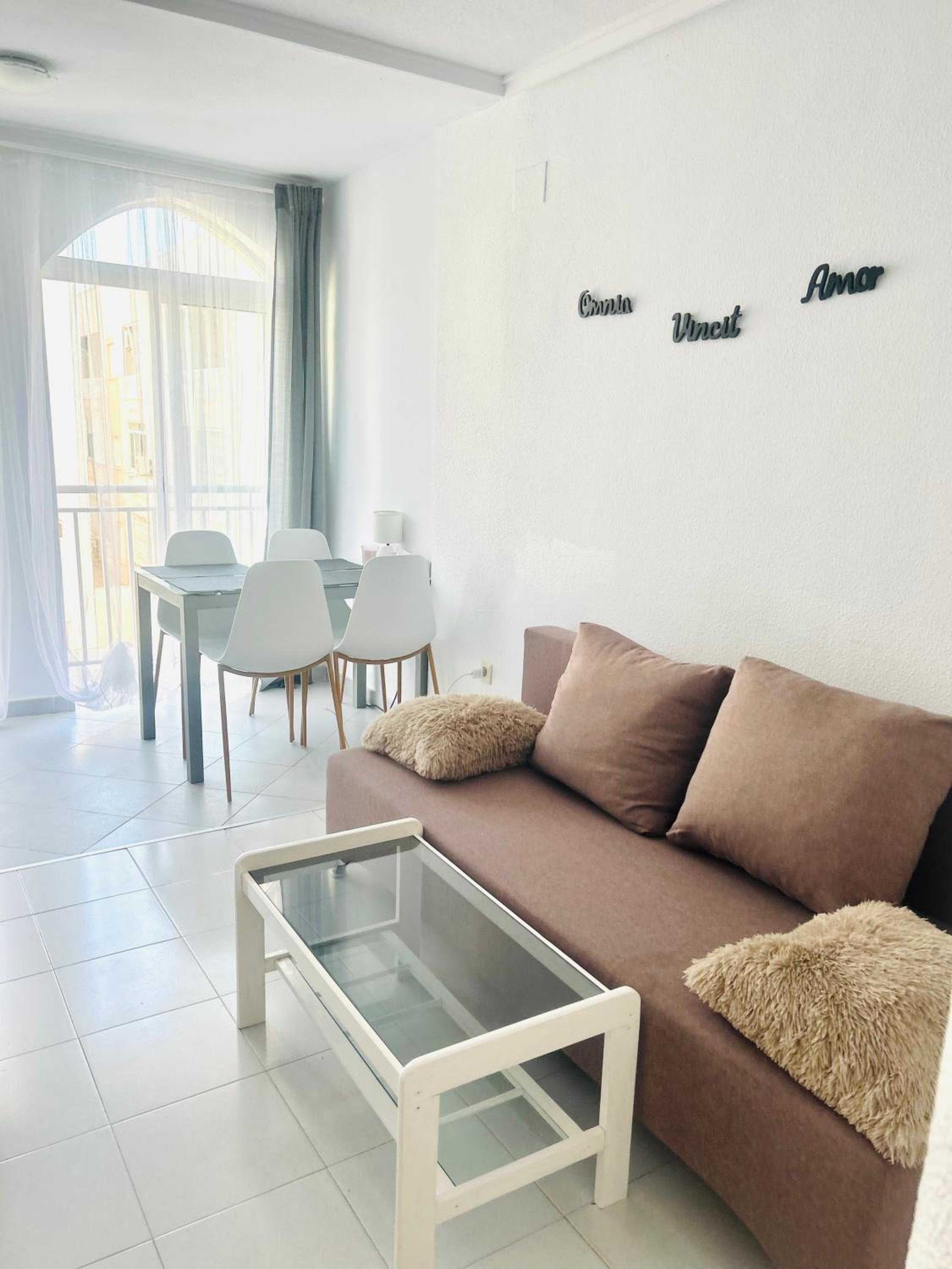 Apartamento de una habitación con terraza