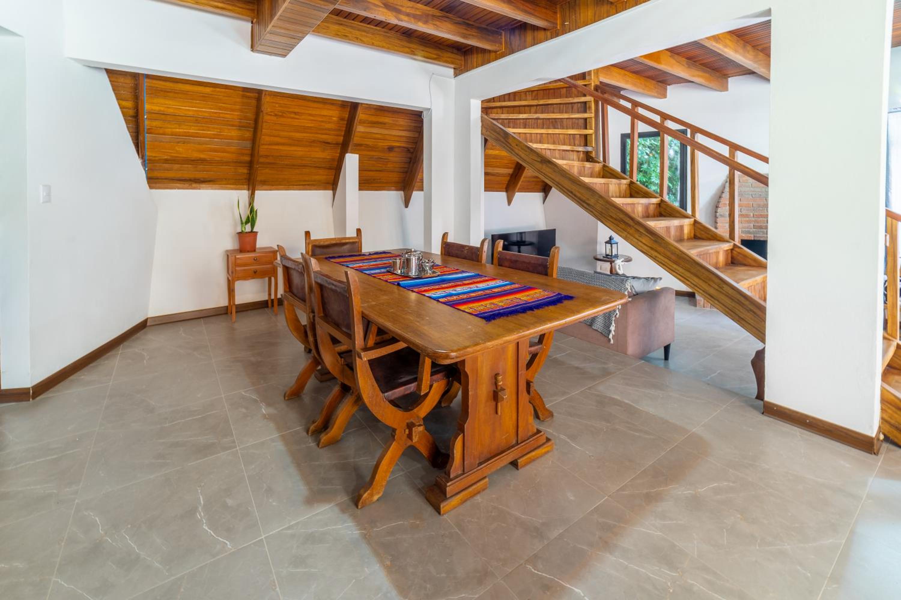 Villa photo 2
