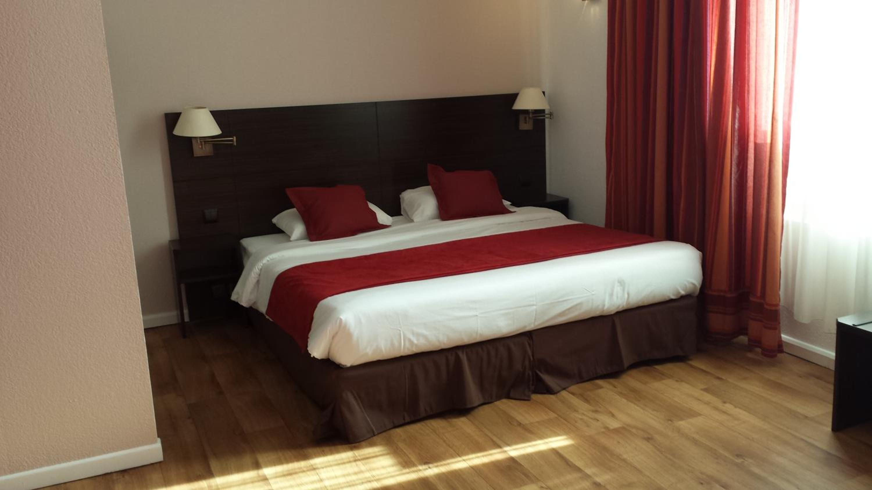 Double Room - Photo 4