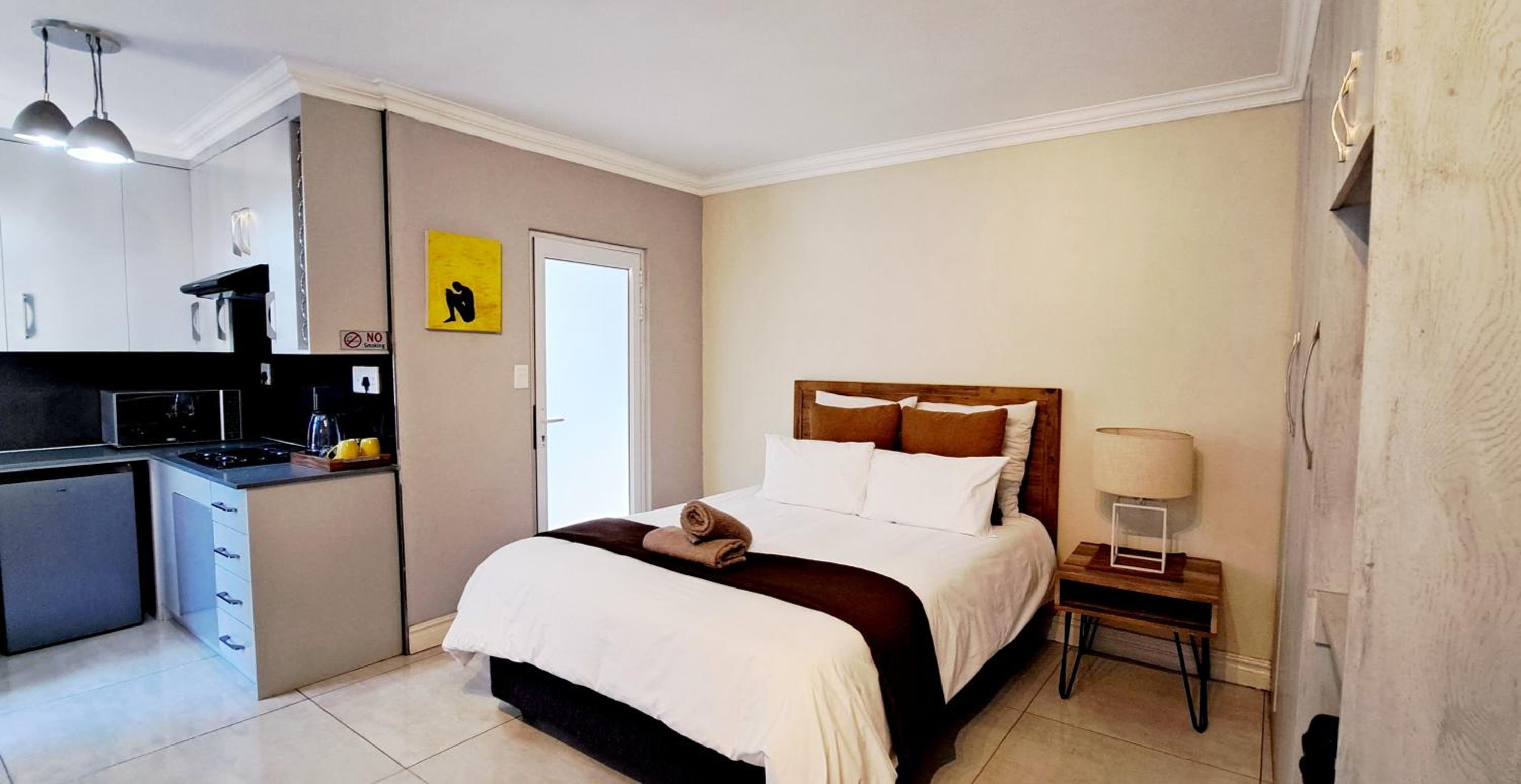 Deluxe King Suite