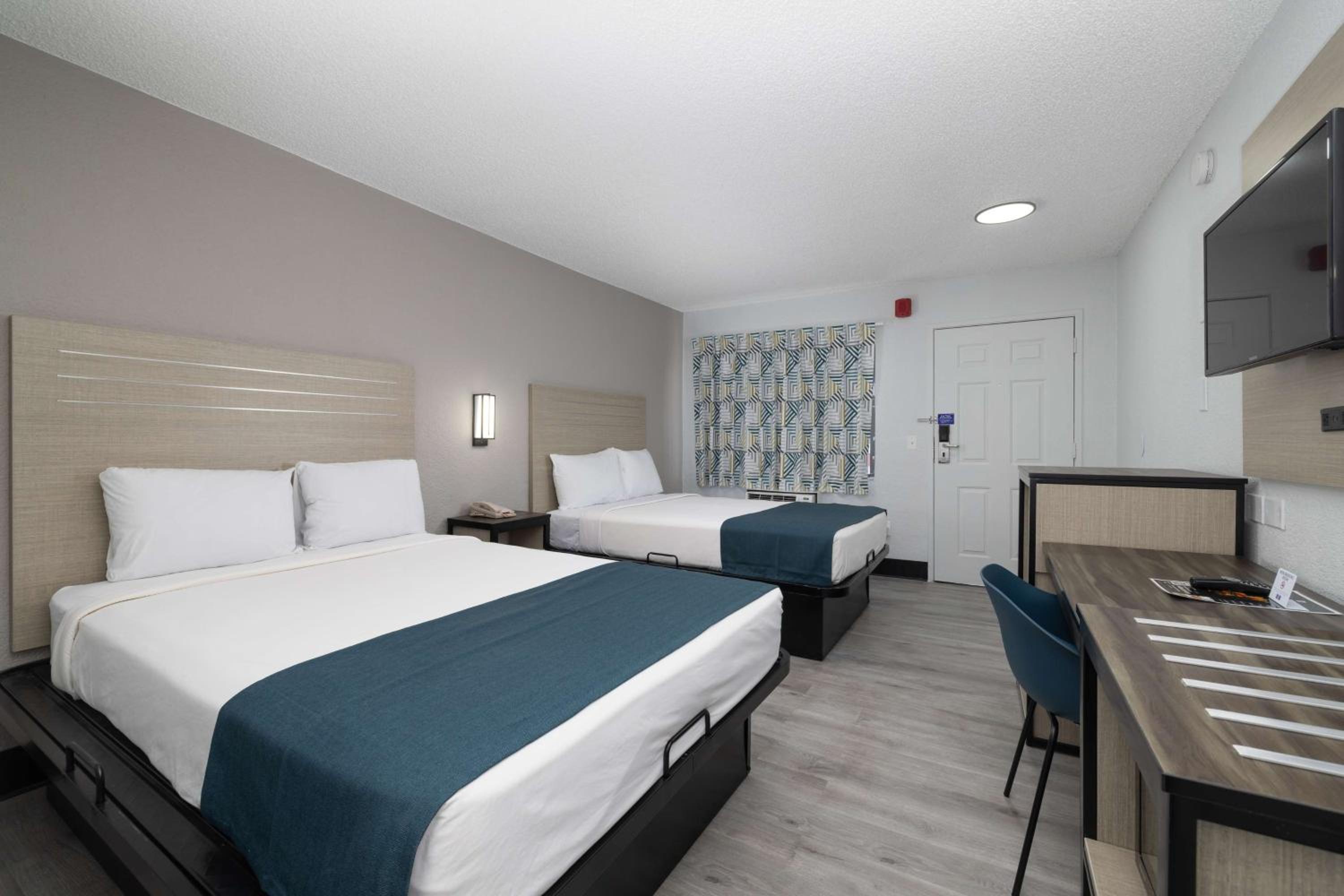 Economy Quadruple Room