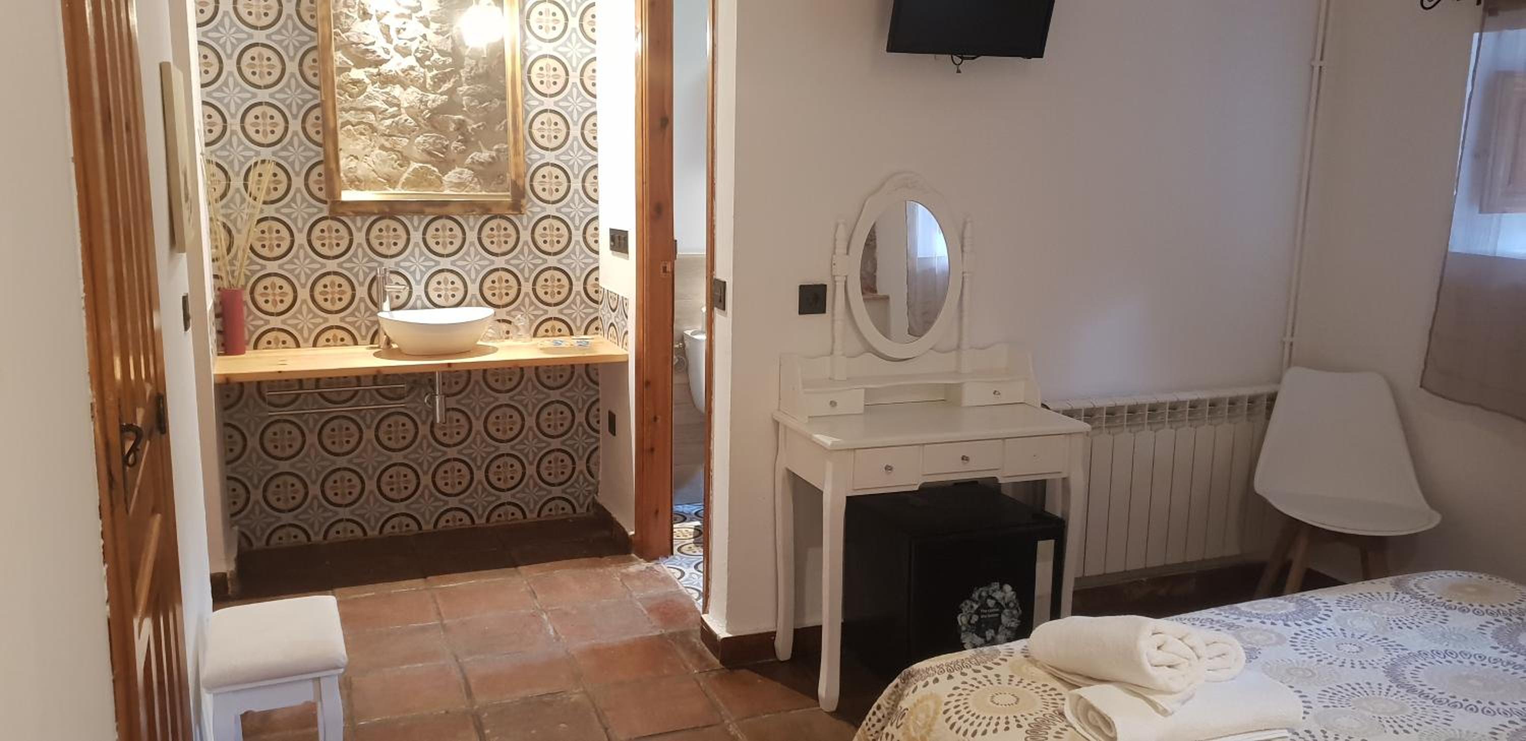 Double Room with Extra Bed photo 3