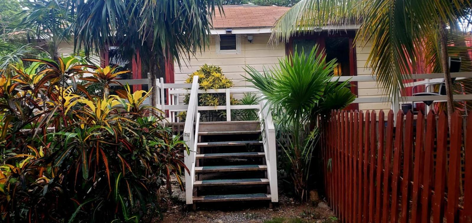 Bungalow photo 3