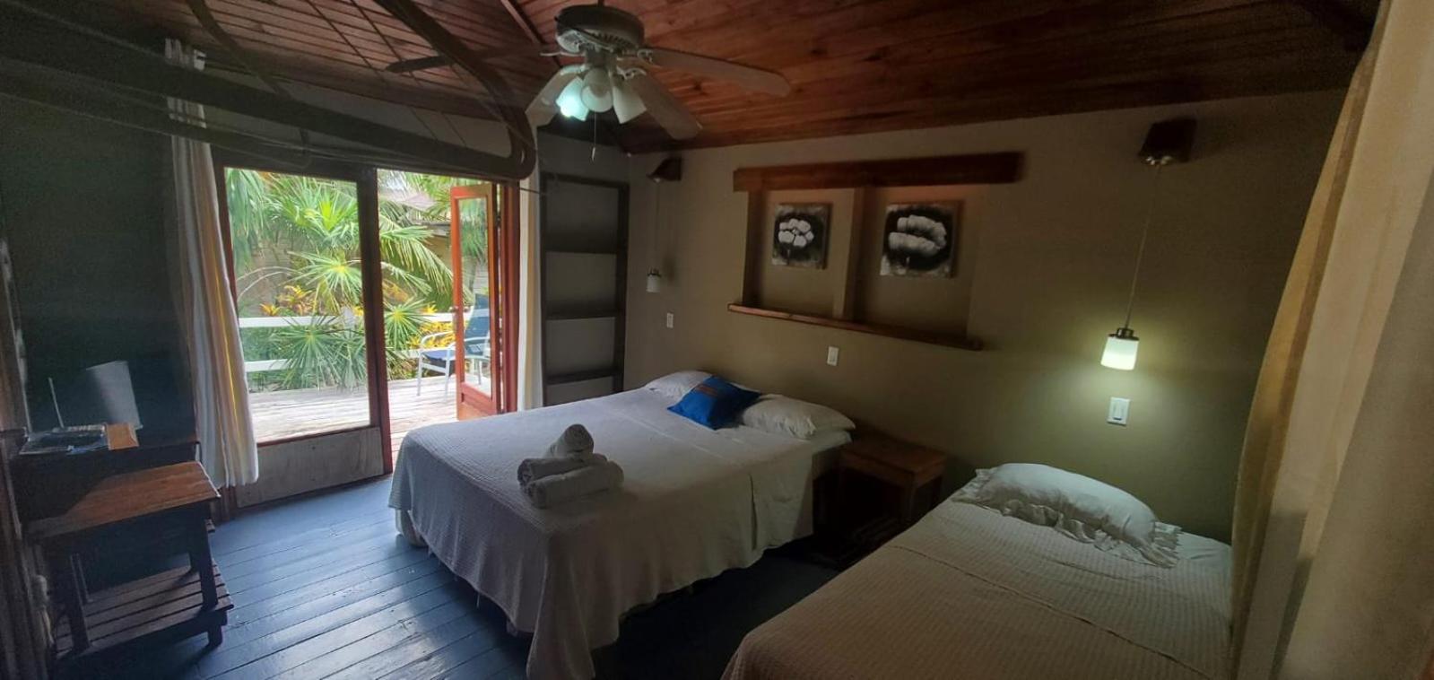 Bungalow photo 2