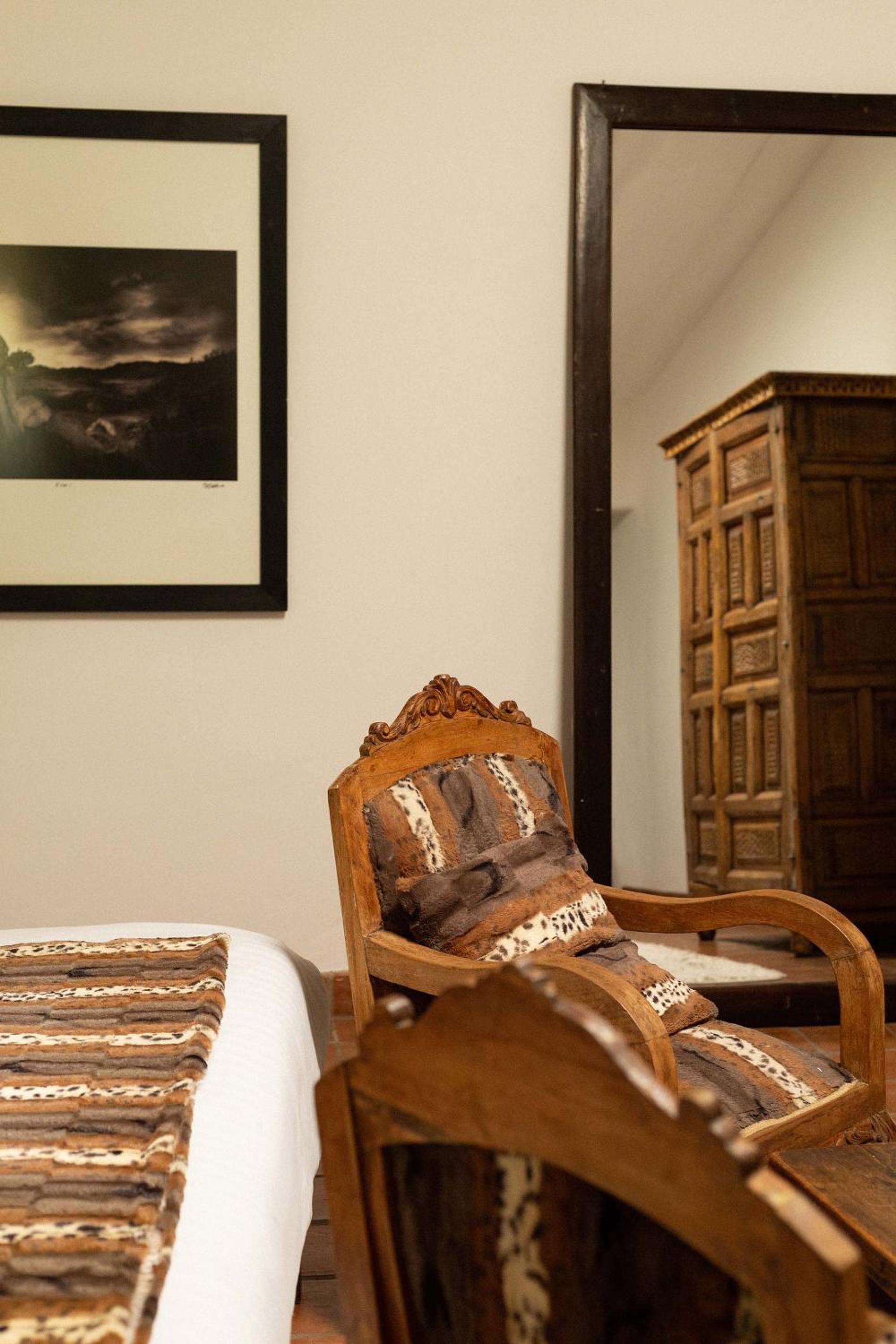 Deluxe King Suite