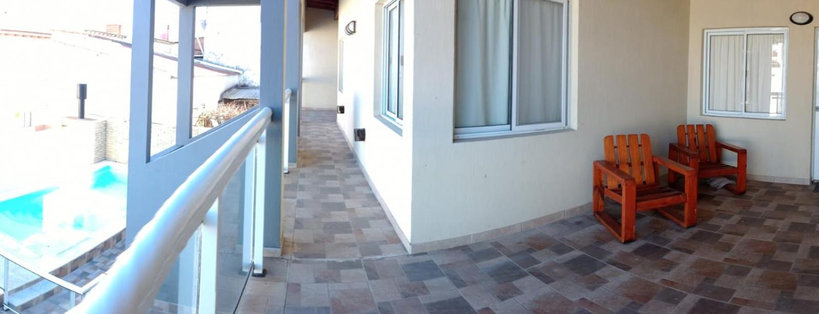 Apartment photo 2