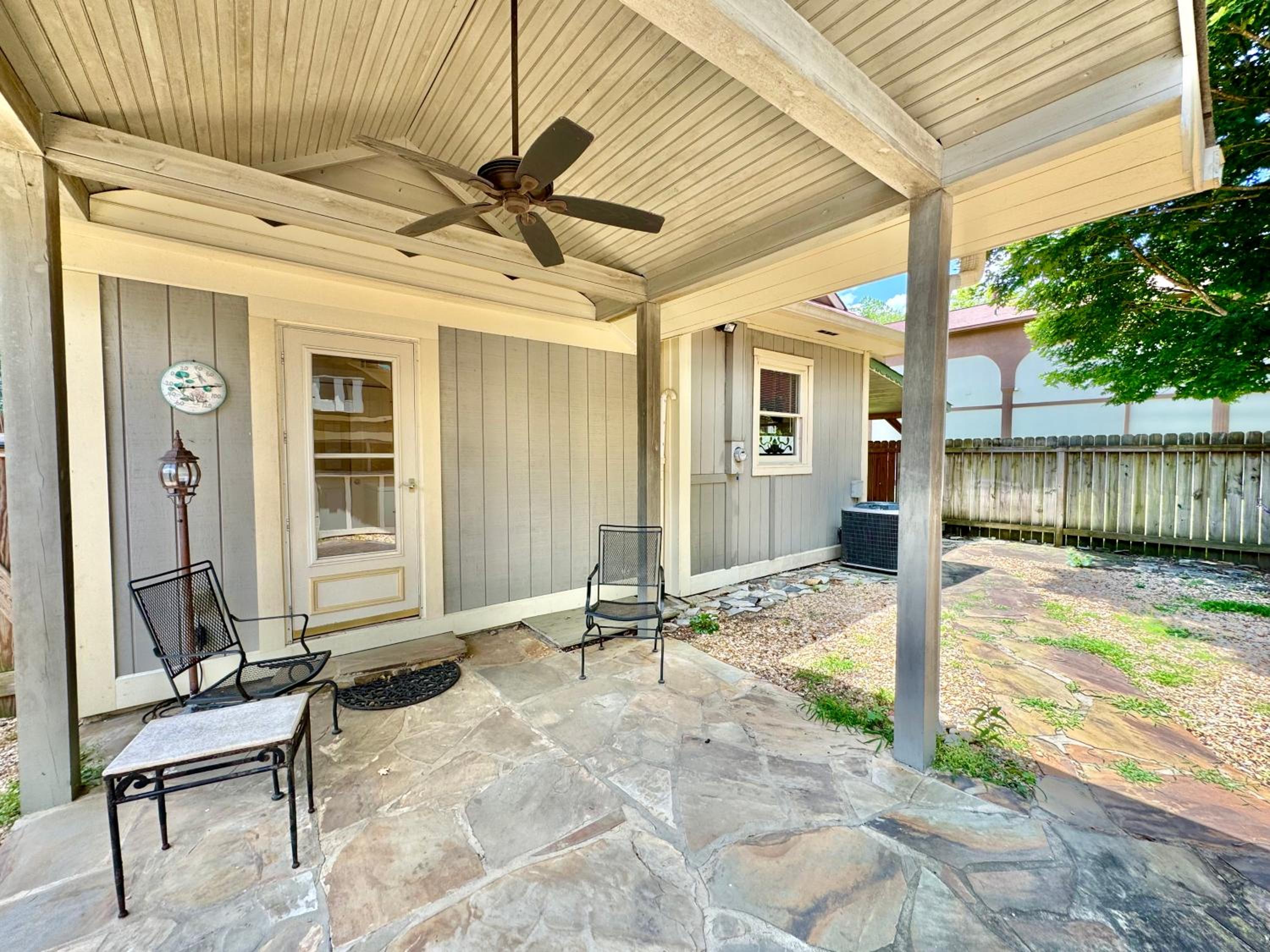 Two-Bedroom House photo 2