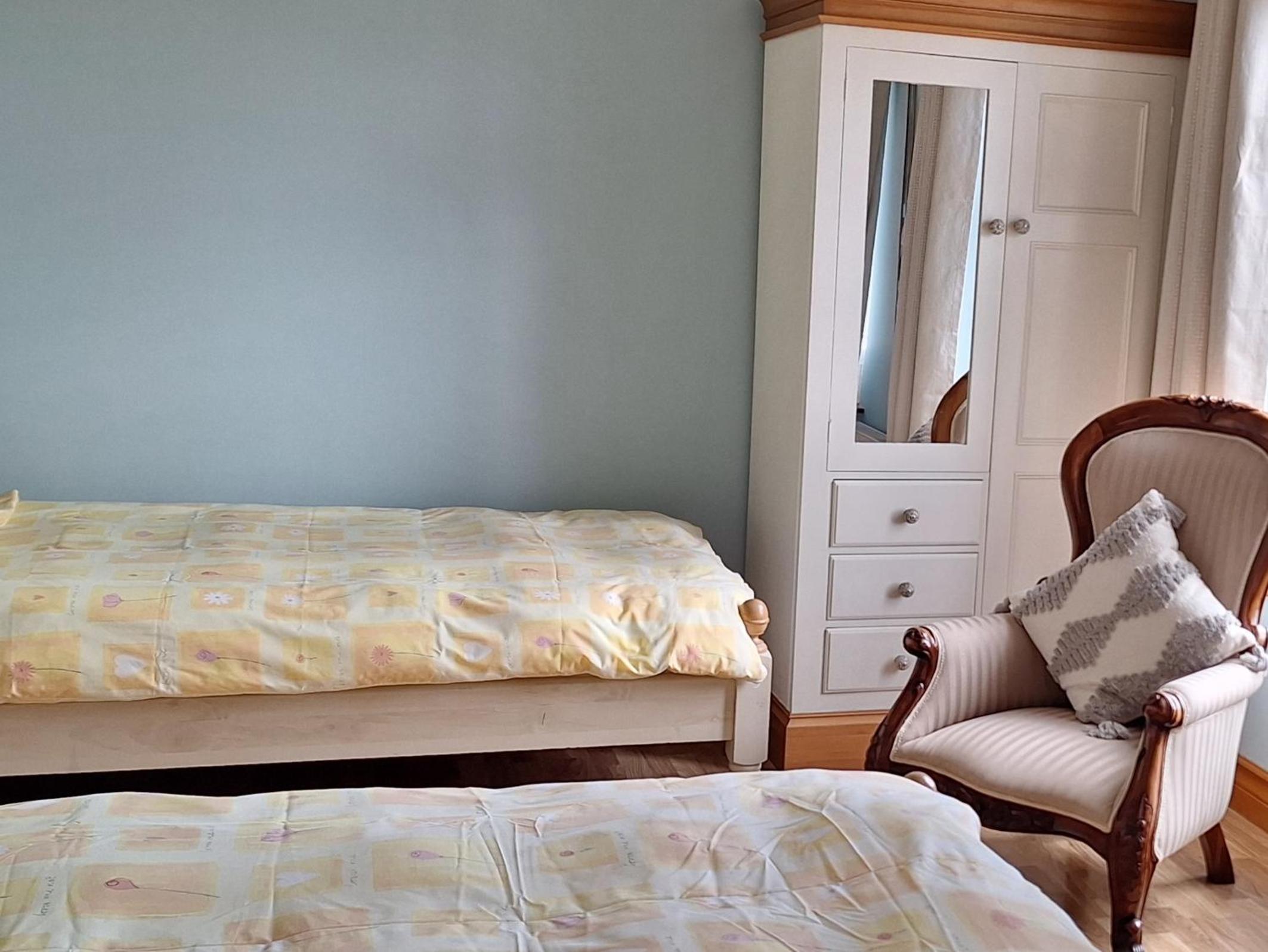 Large Twin Room photo 3