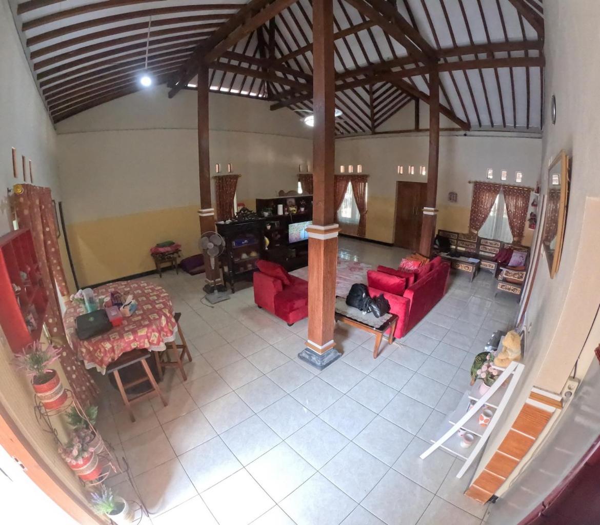 Three-Bedroom House photo 1