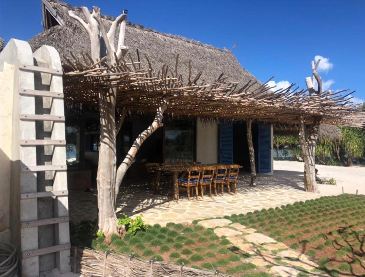 Three-Bedroom Villa photo 3