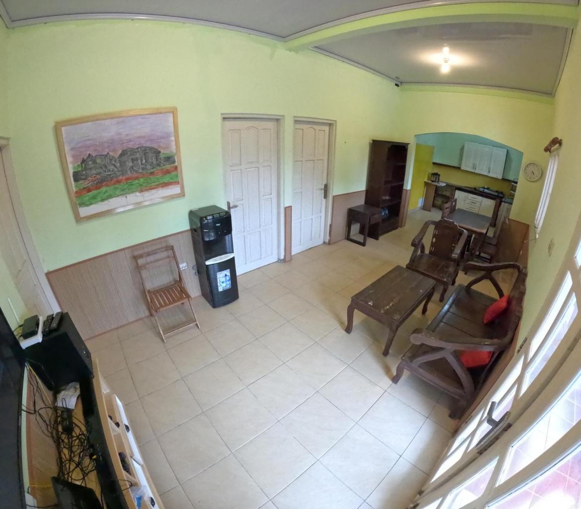Three-Bedroom Villa photo 3