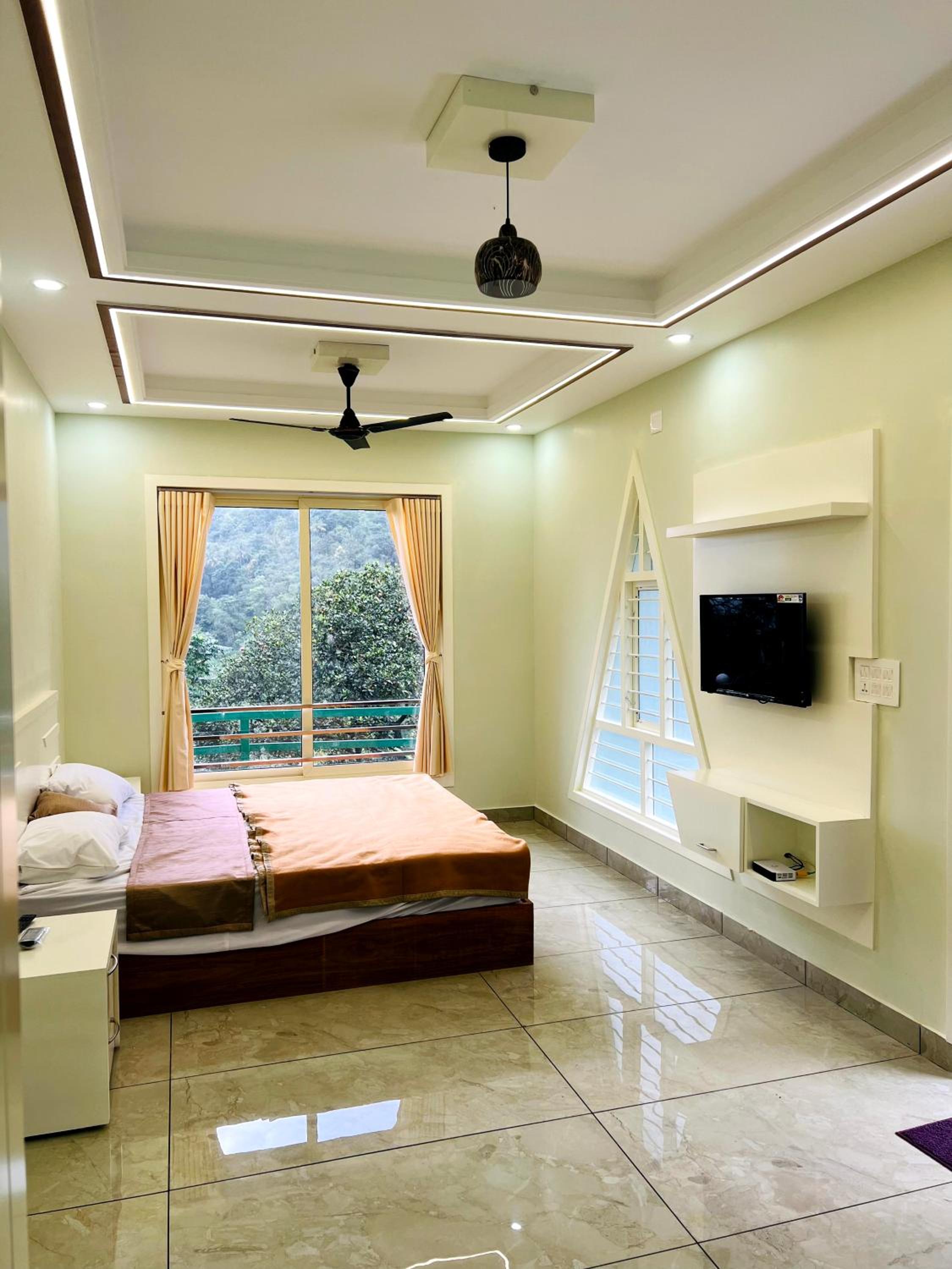 King Room With Mountain View photo 1