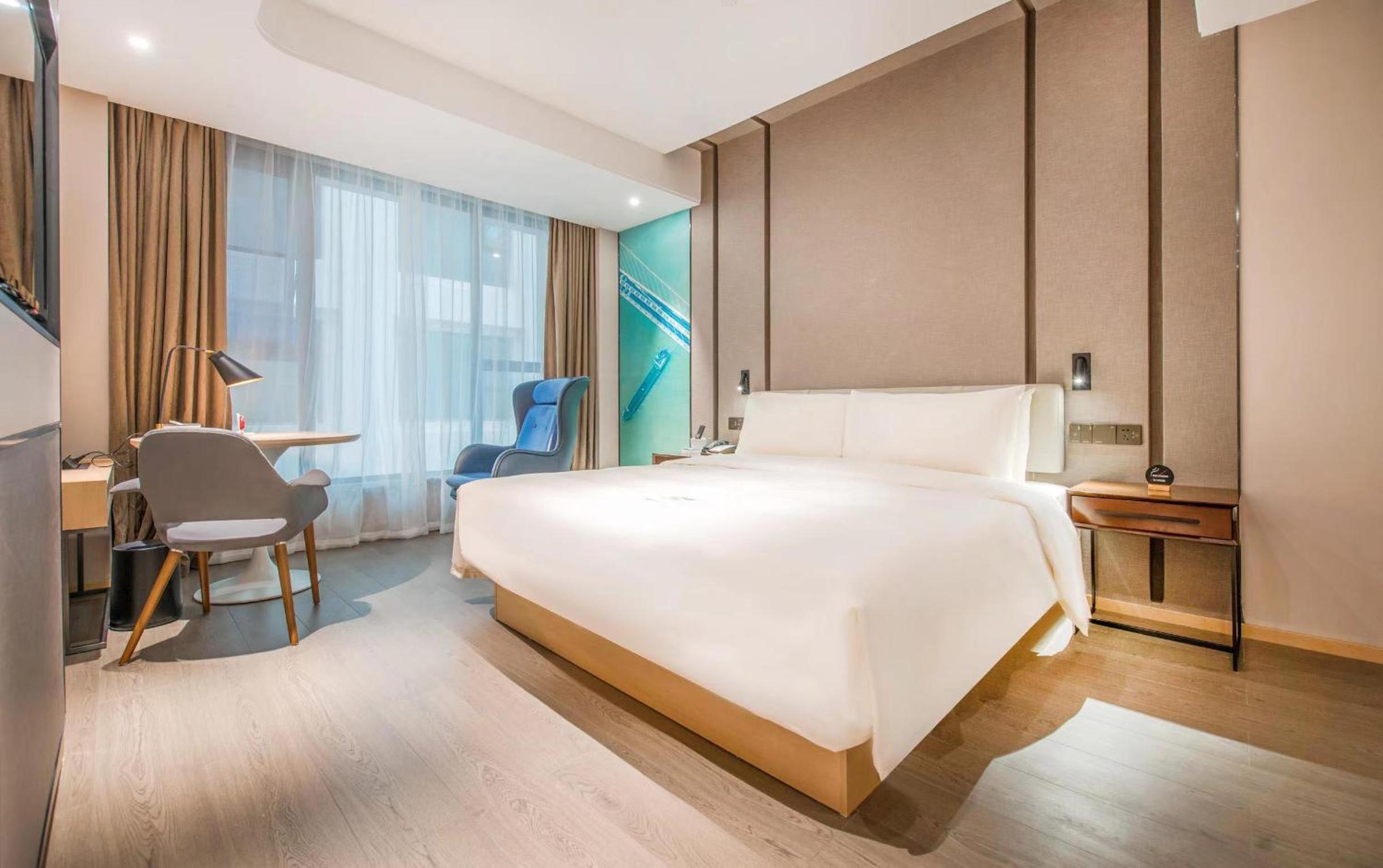Elegant Double Room photo 3