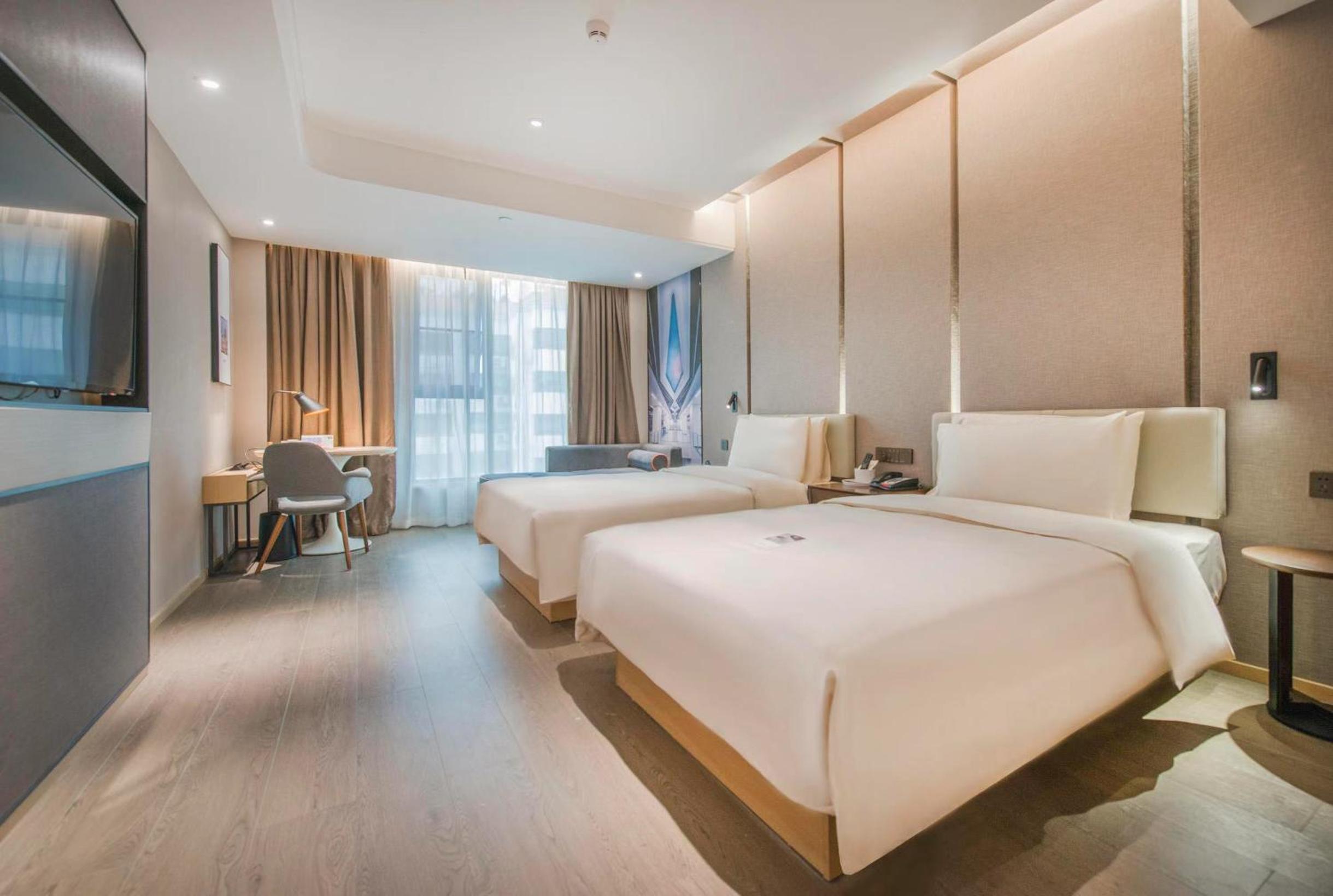 Elegant Twin Room  photo 3