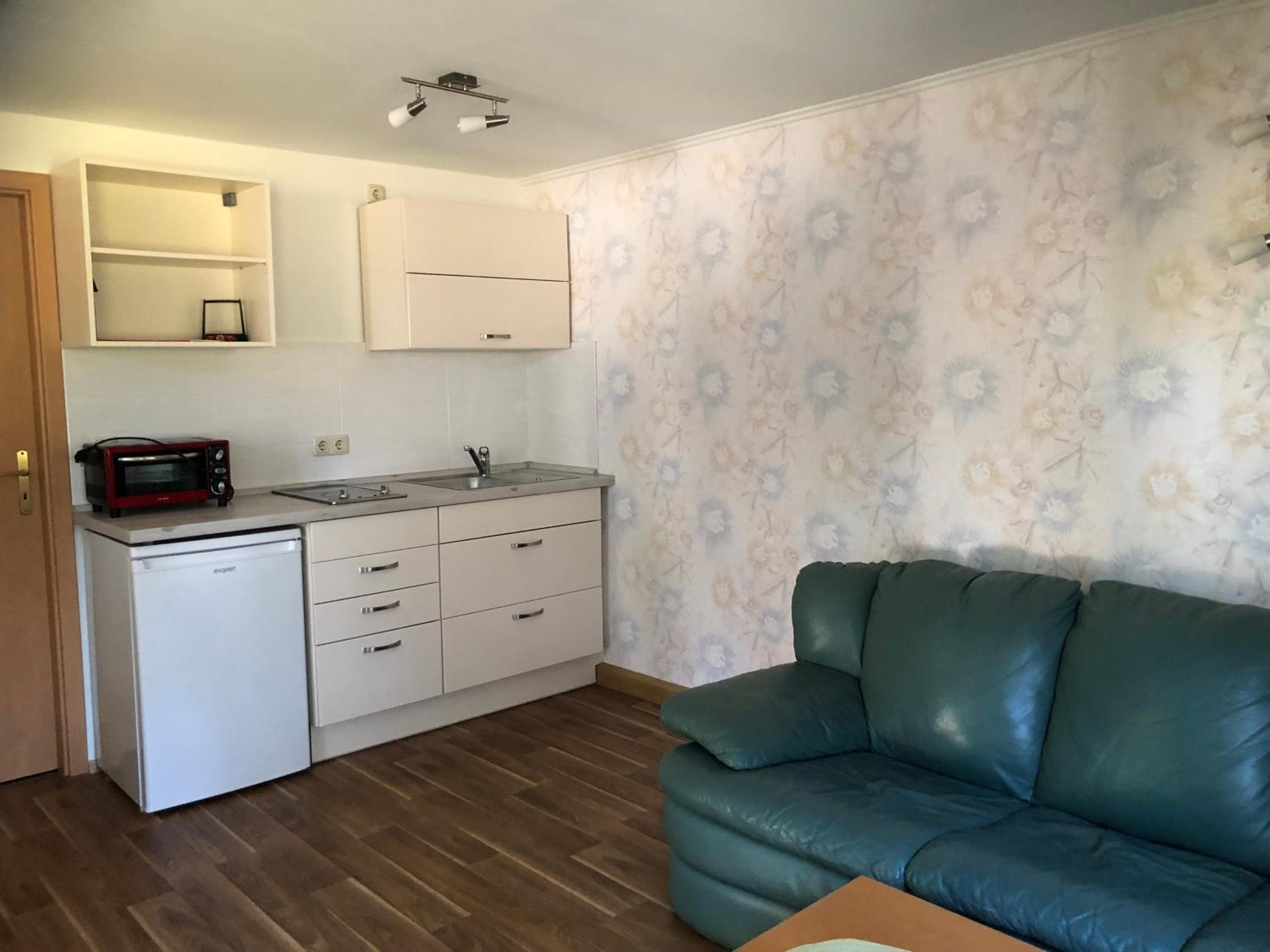Mobile Home photo 3