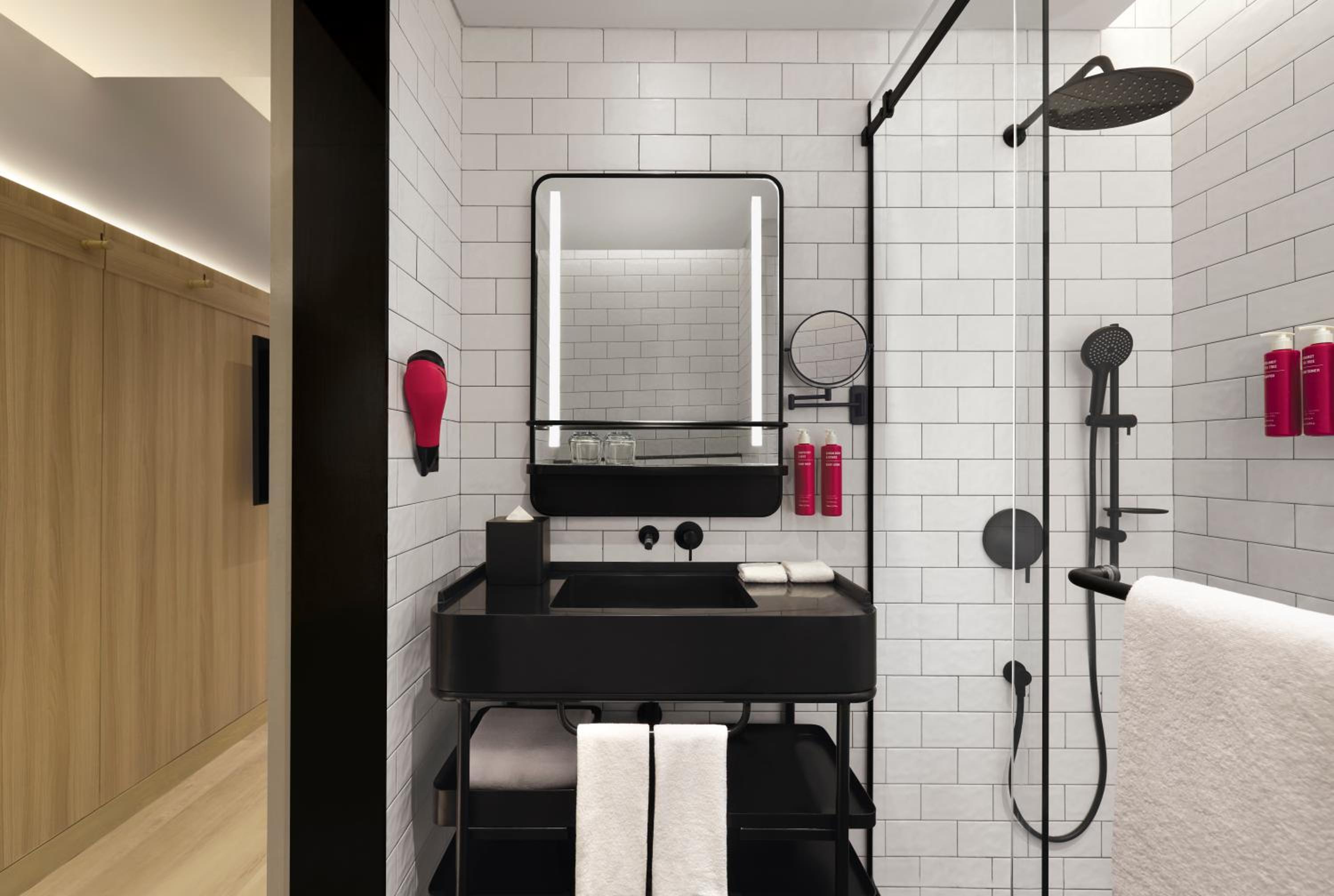 Moxy High Queen Room (Complimentary INR 1000 Hotel Credit,Happy Hours with 1+1 offer, Complimentary mocktail/cocktail on arrival) Moxy High Queen Room (Complimentary INR 1000 Hotel Credit,Happy Hours with 1+1 offer, Complimentary mocktail/cocktail on arrival)