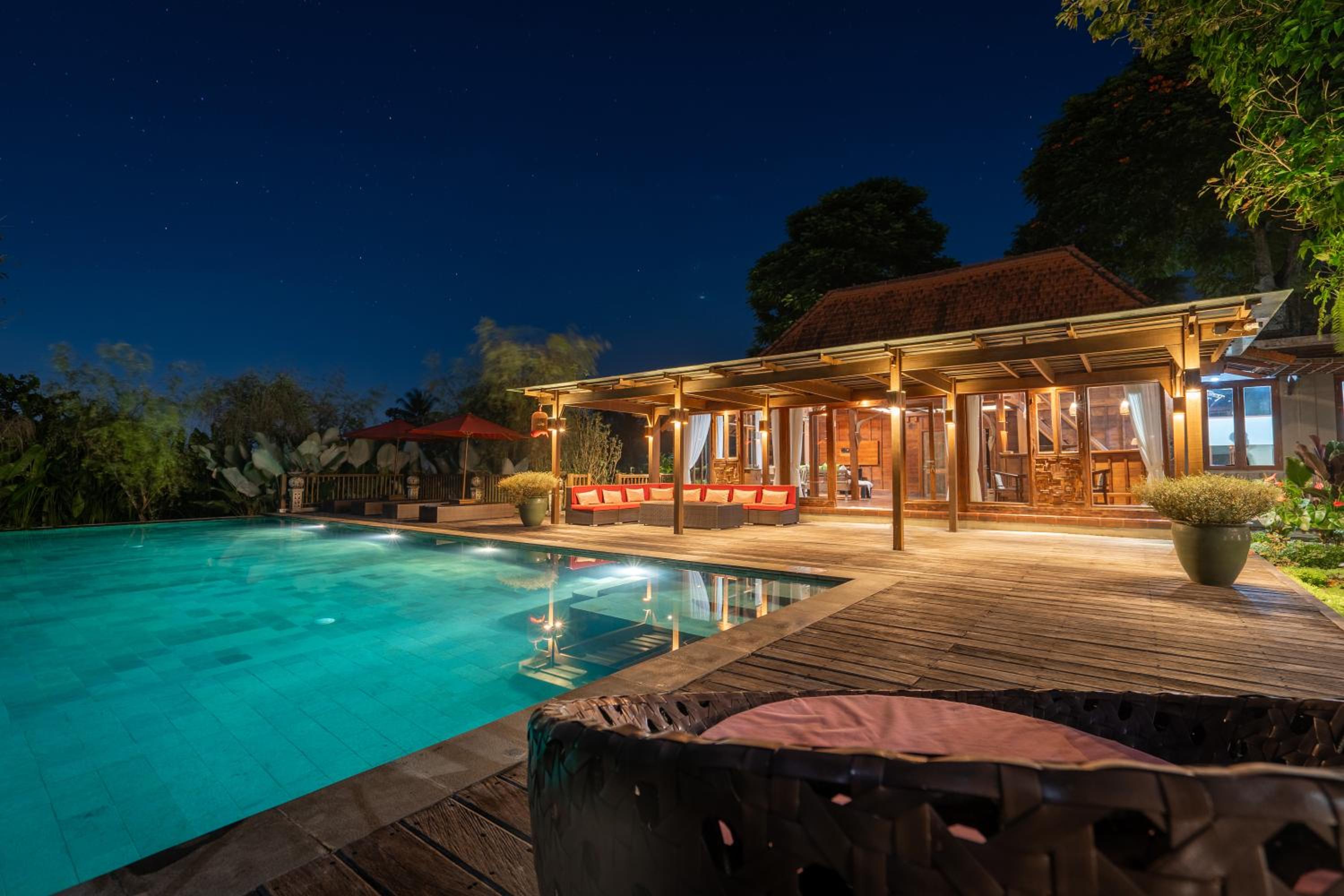 Three-Bedroom Villa - Photo 18