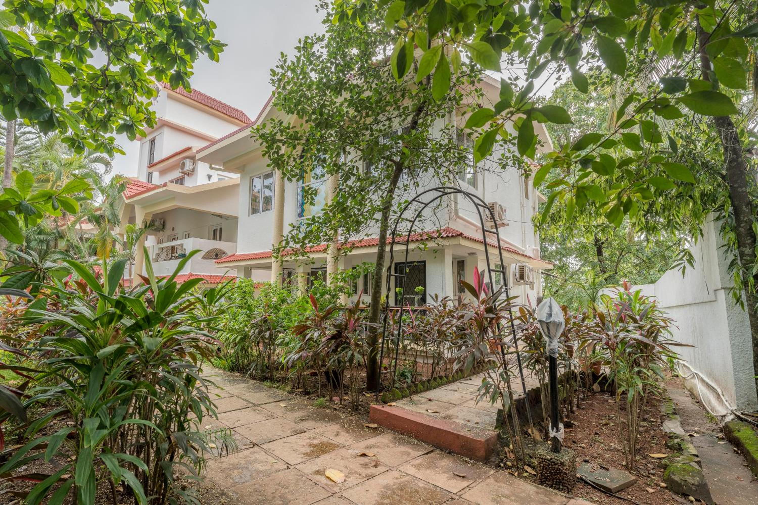 Three-Bedroom Villa photo 3