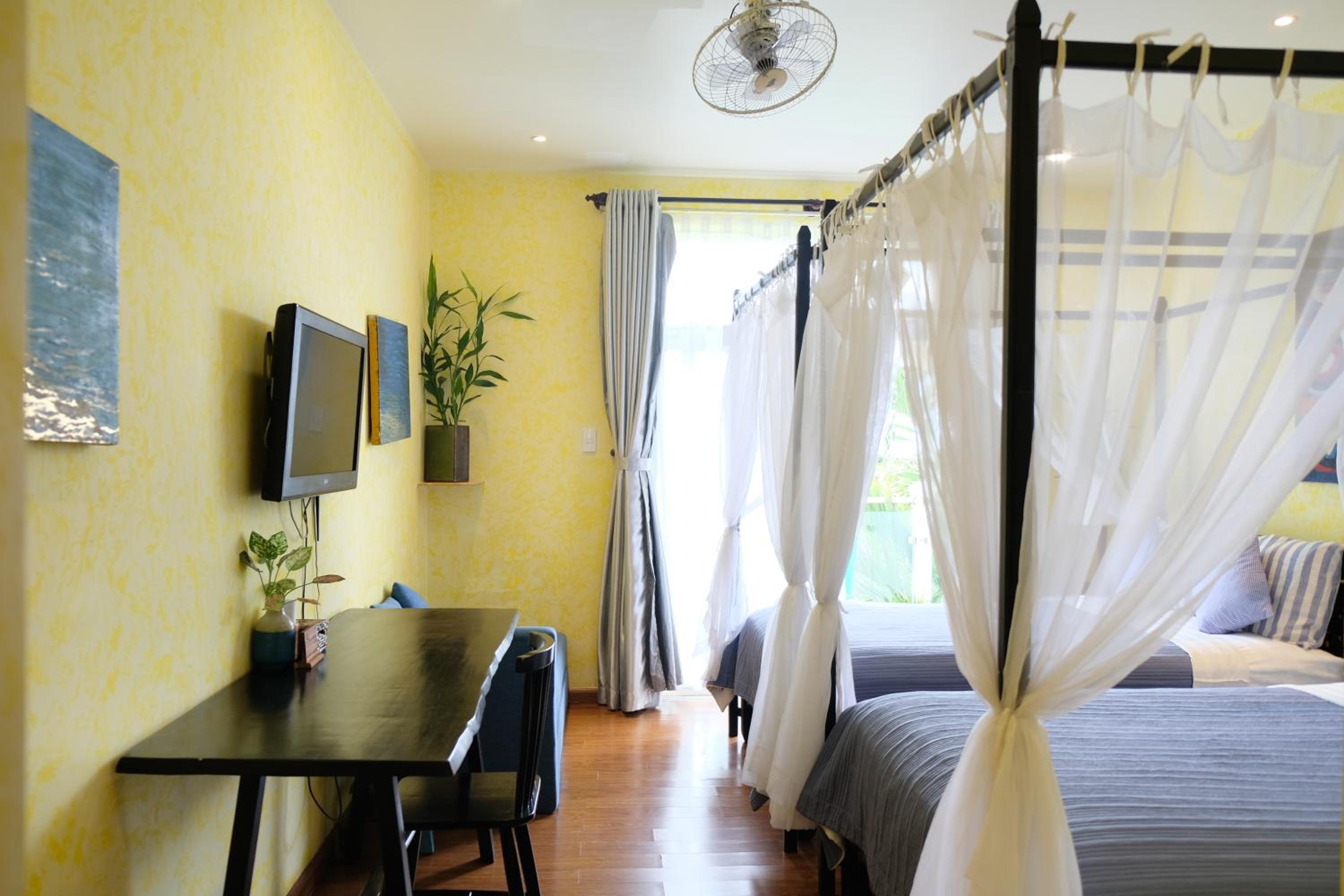 Twin Room with Balcony photo 2