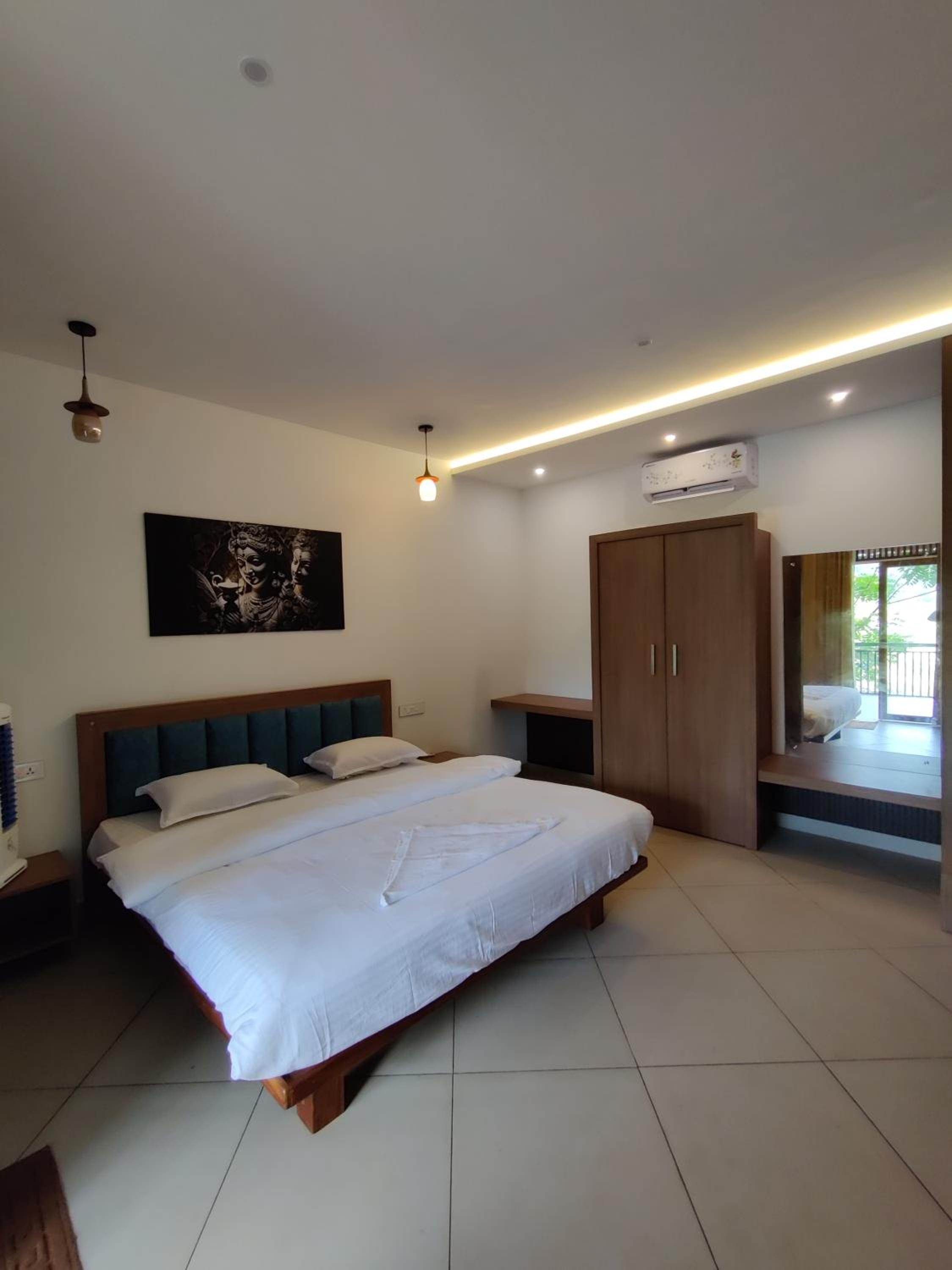 Family Suite with Balcony photo 2